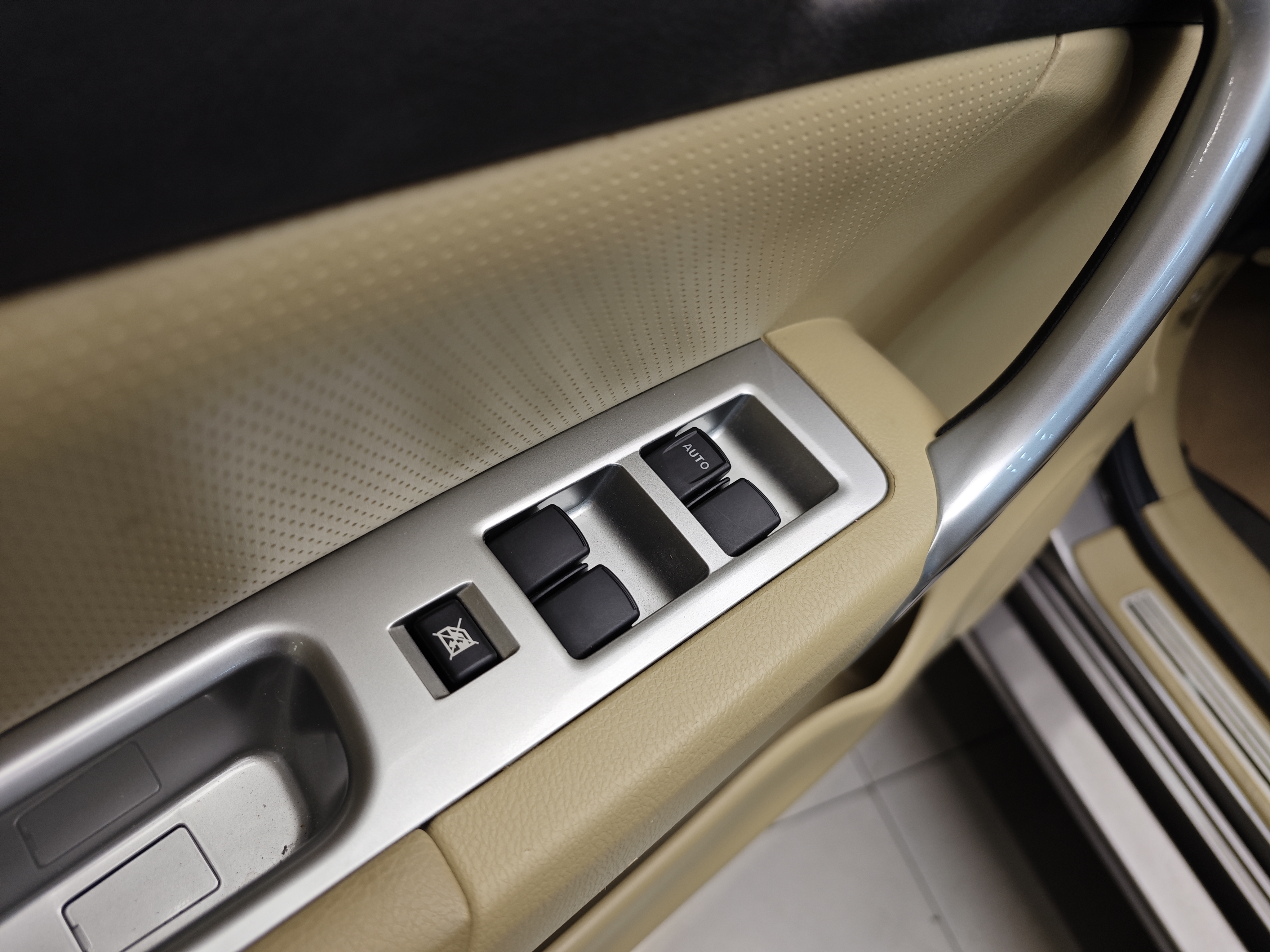 Haval H6 2013 car image #10