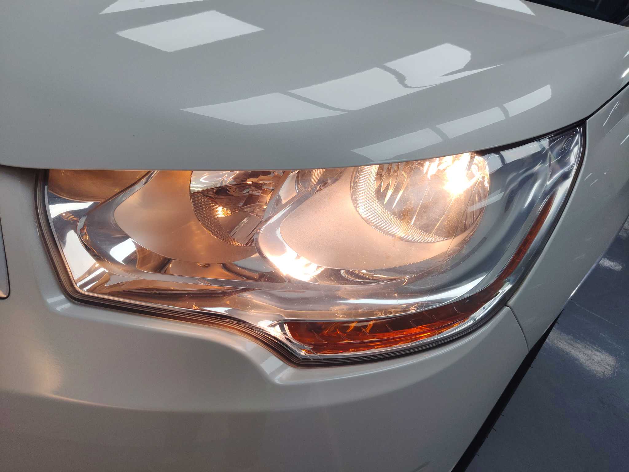 Citroen C4L 2014 car image #10