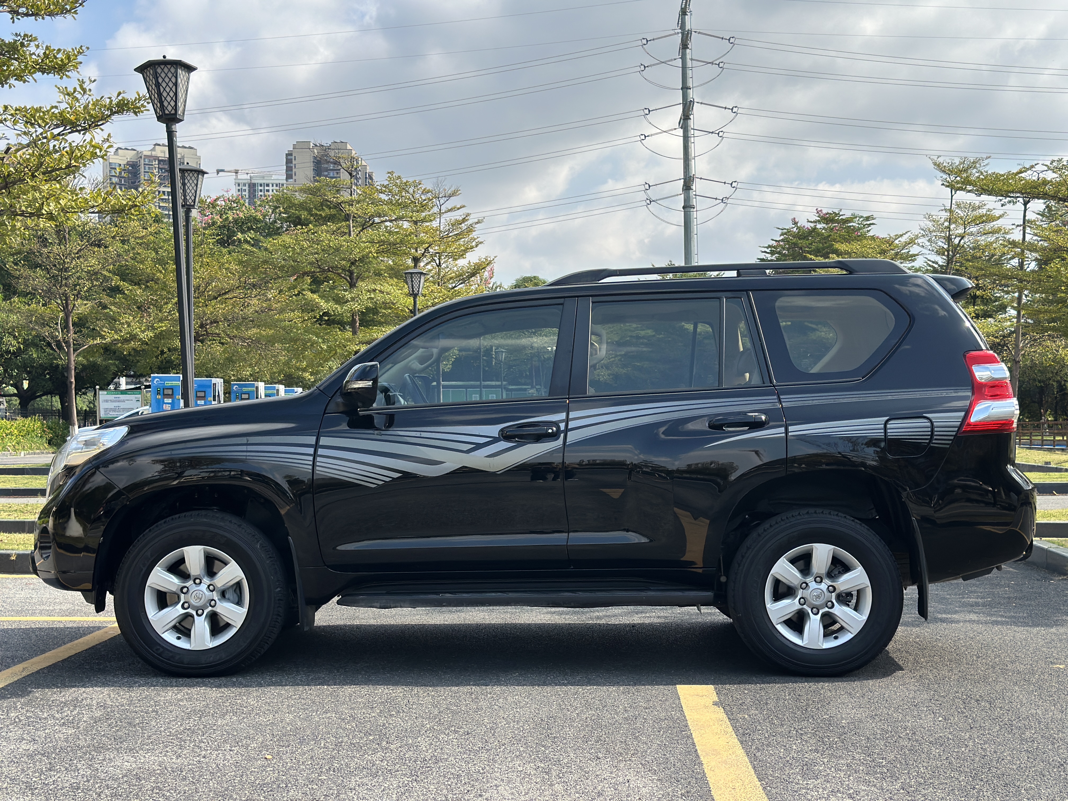 Toyota Prado (Imported) 2015 car image #10