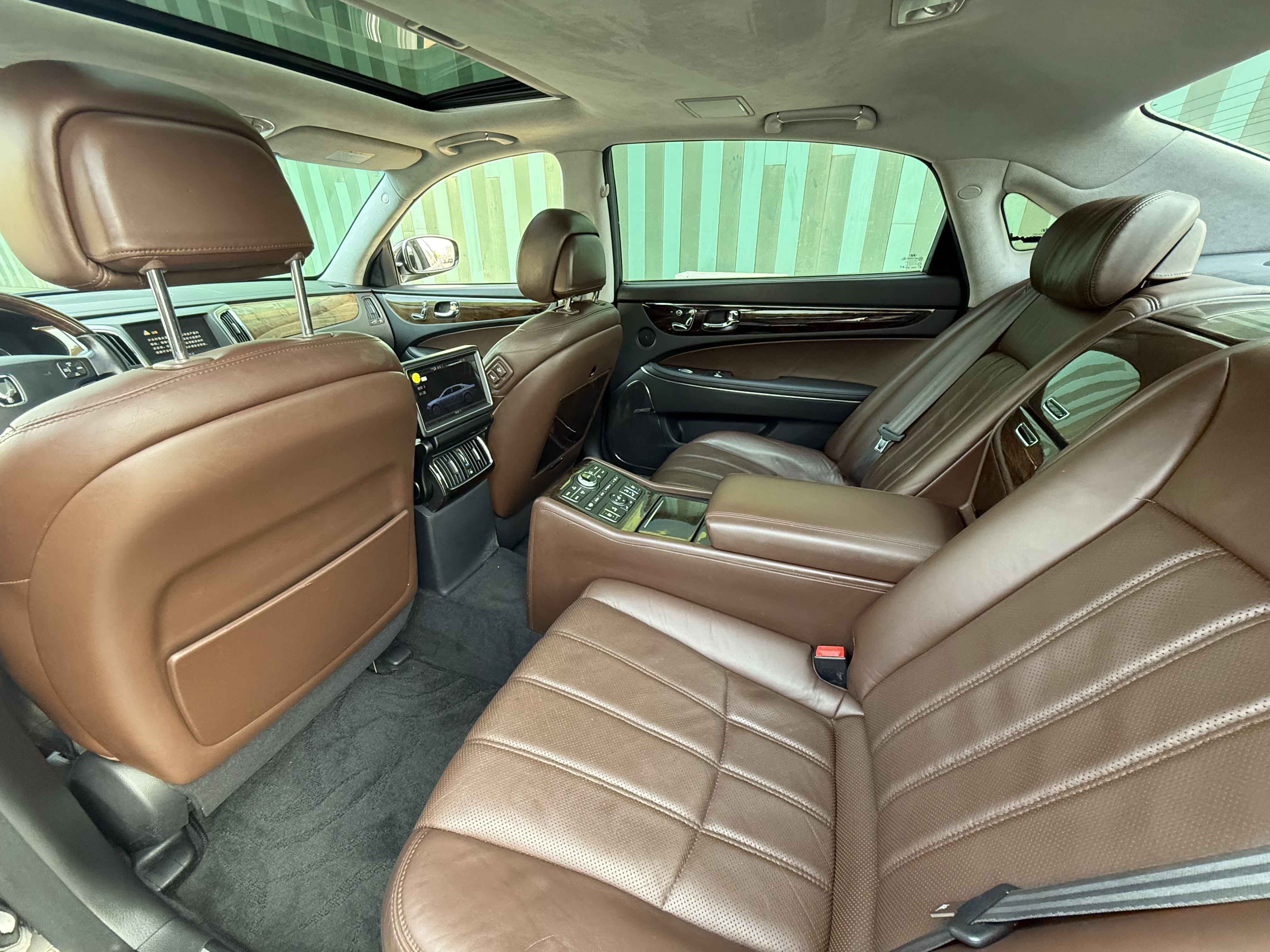 Hyundai Equus 2012 immagine di auto #10