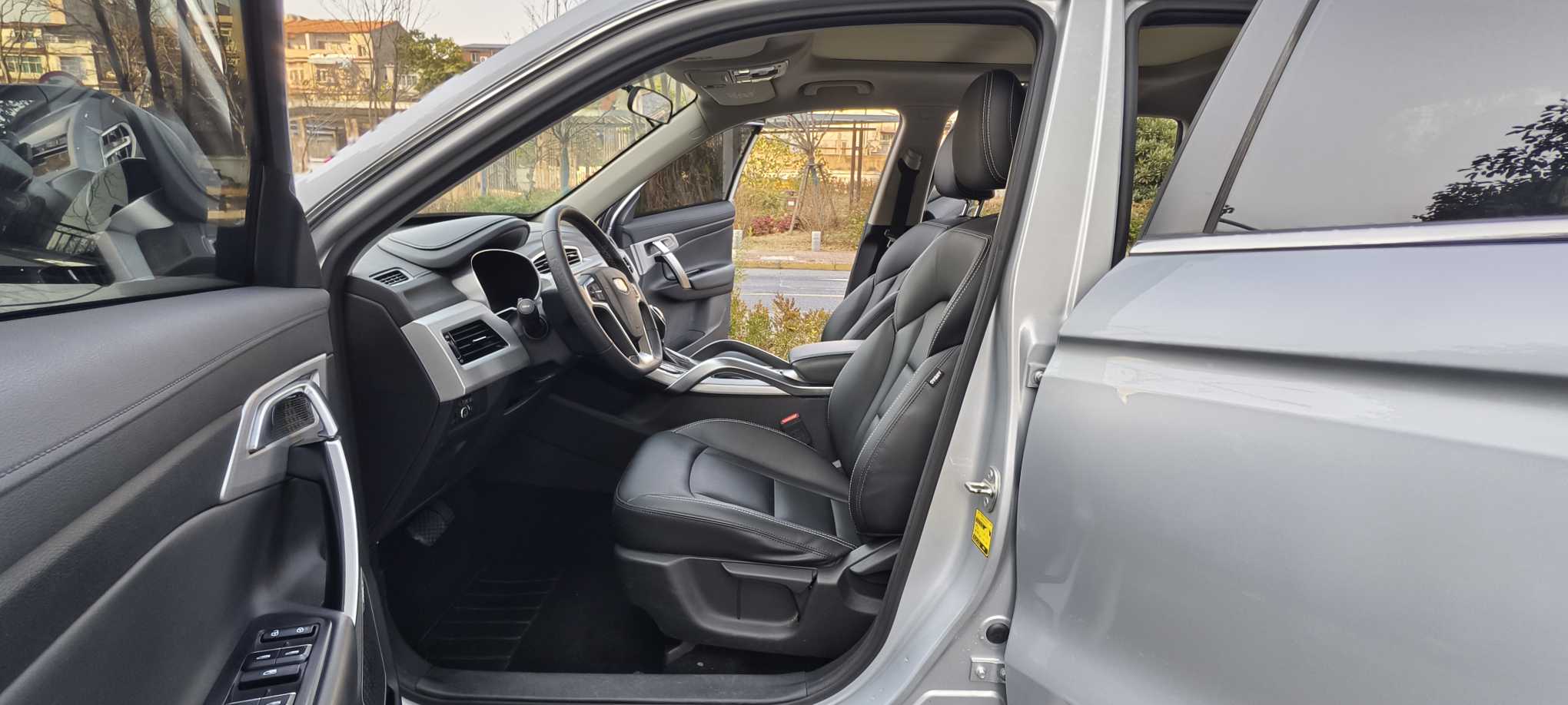 GEELY 2018 imagen de coche #10