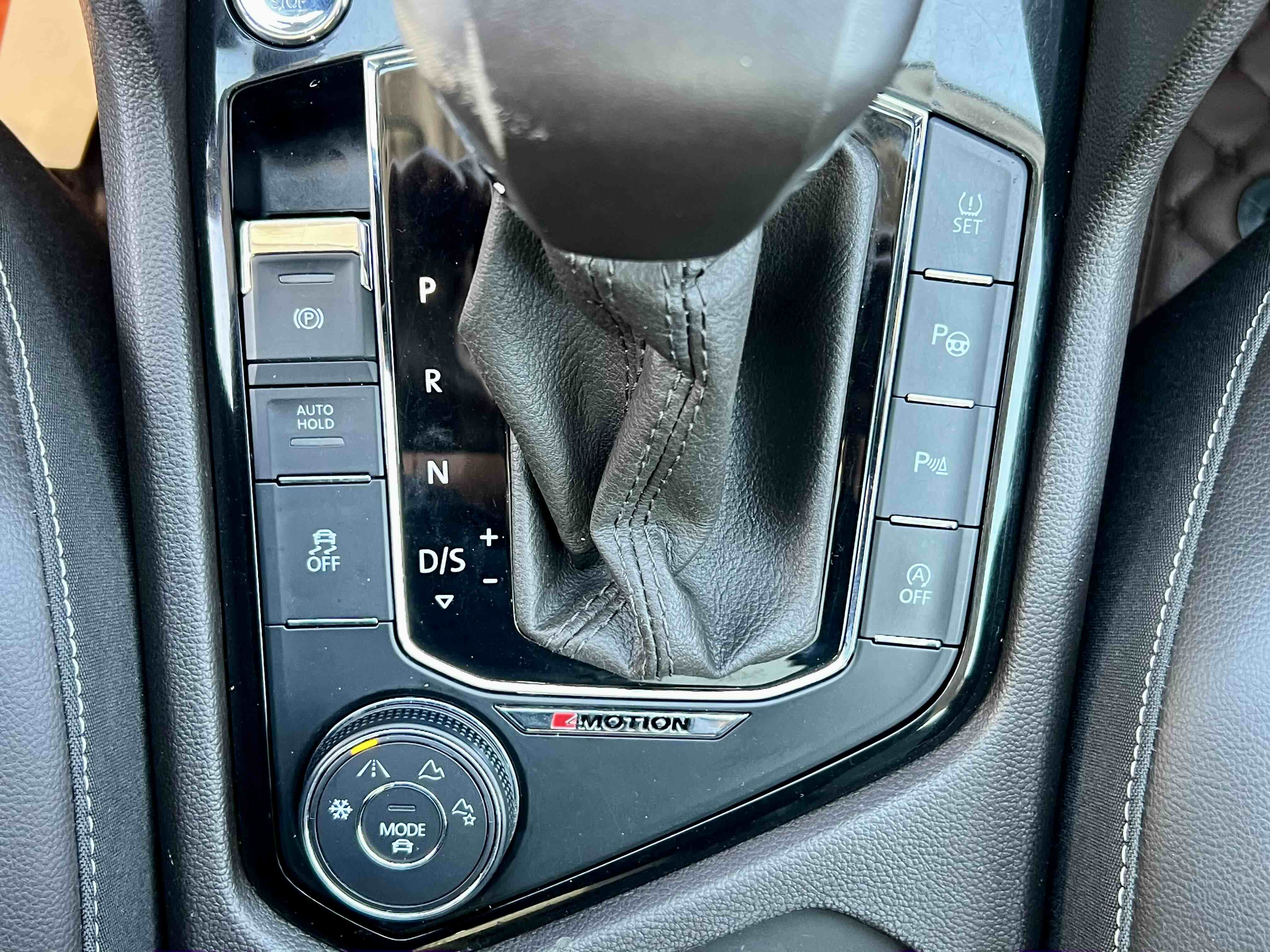 Volkswagen Tiguan L 2017 car image #10