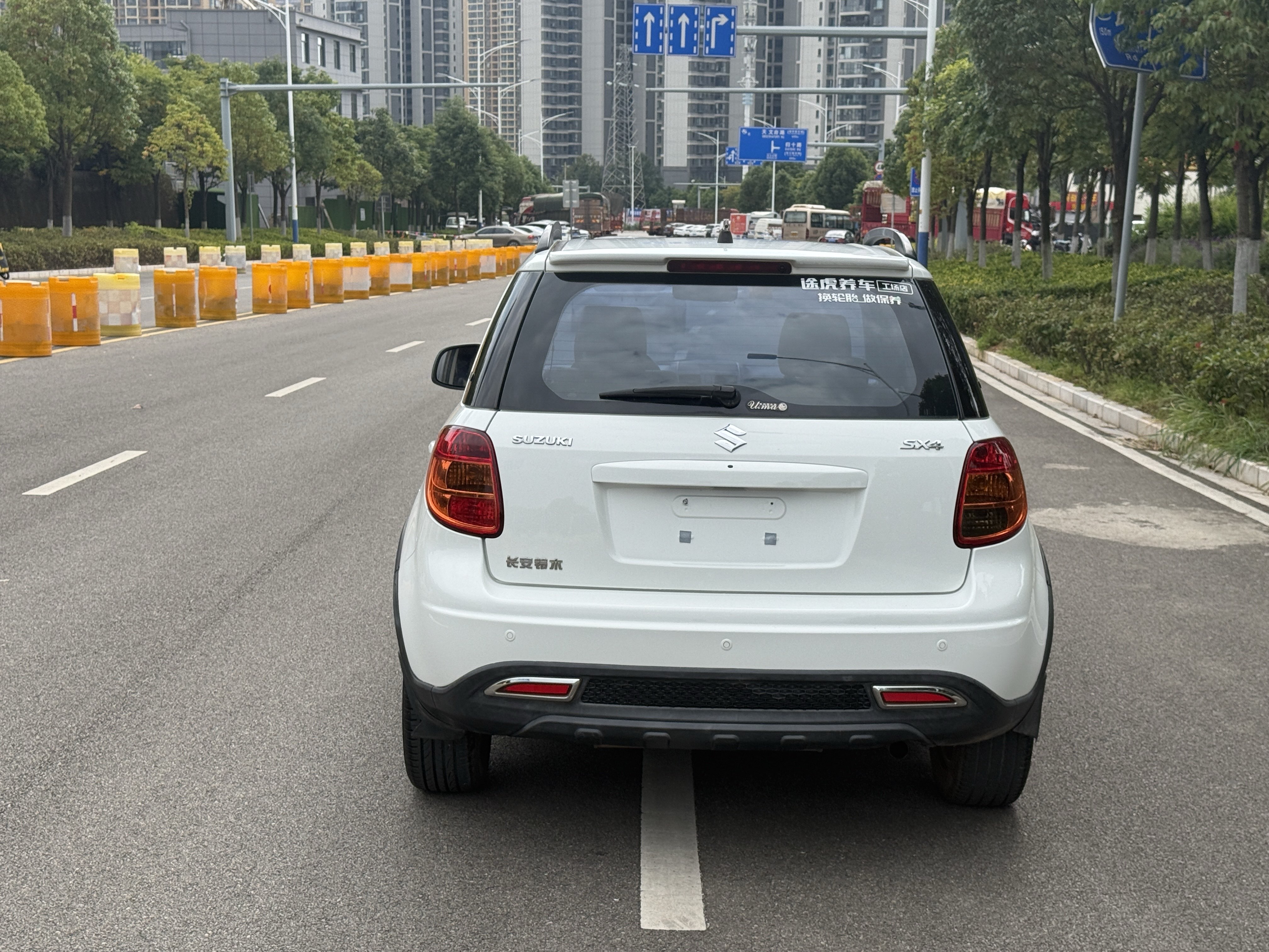 Suzuki SX4 Sedan 2011 imagen de coche #10