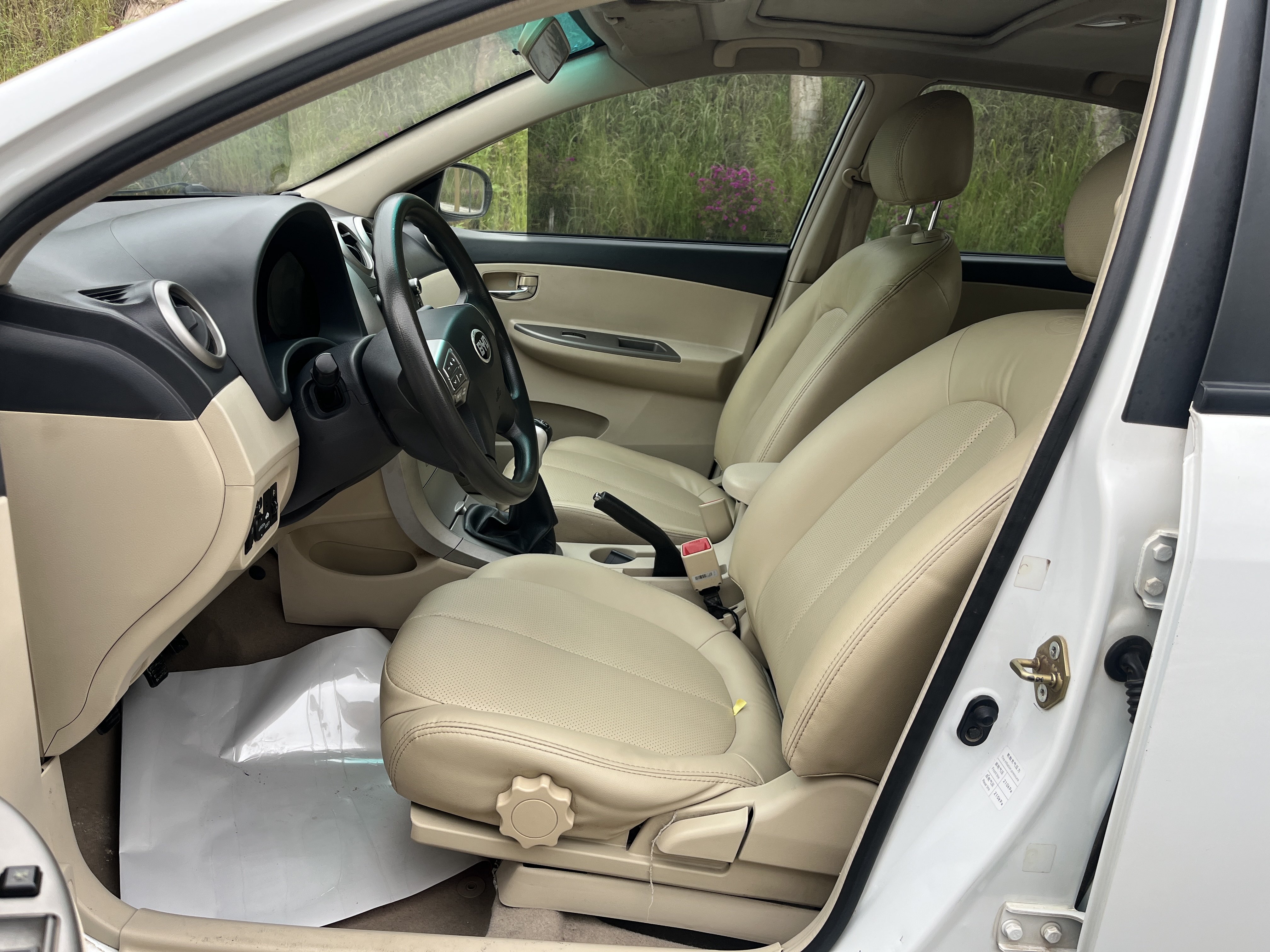 BYD G3 2013 imagem de carro #10