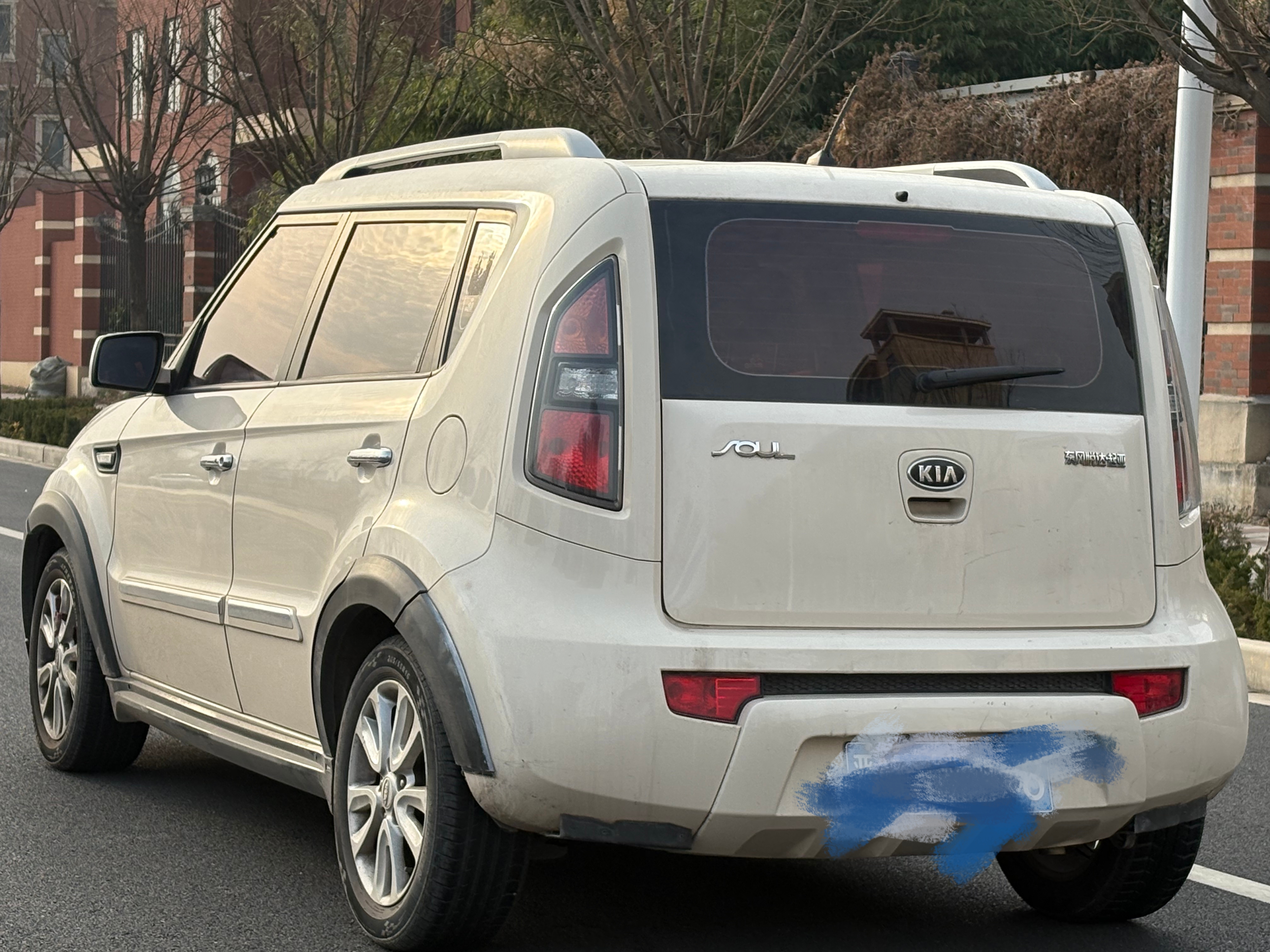 起亚 秀尔 2015 汽车图片 #10