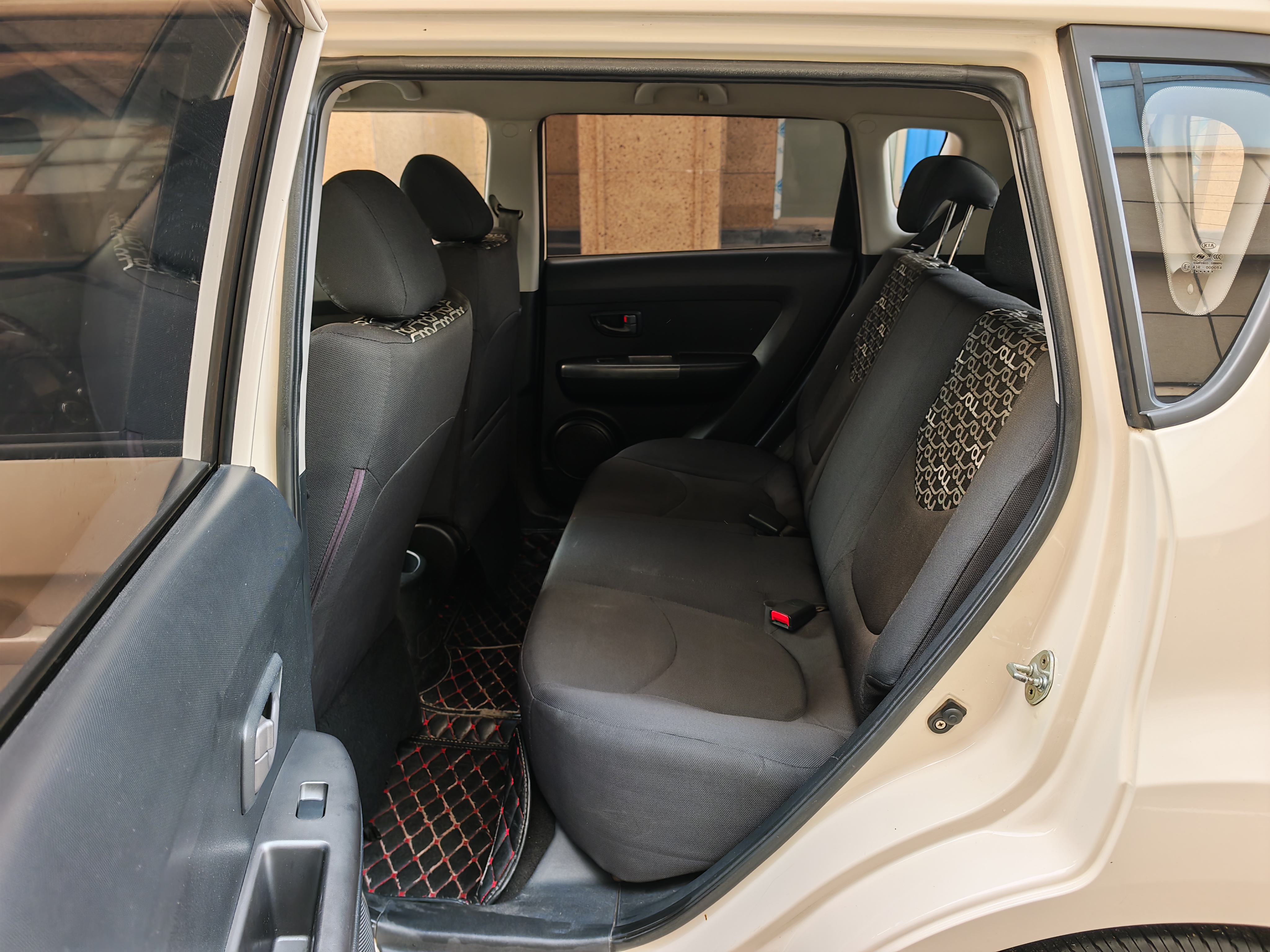 起亚 秀尔 2013 汽车图片 #10