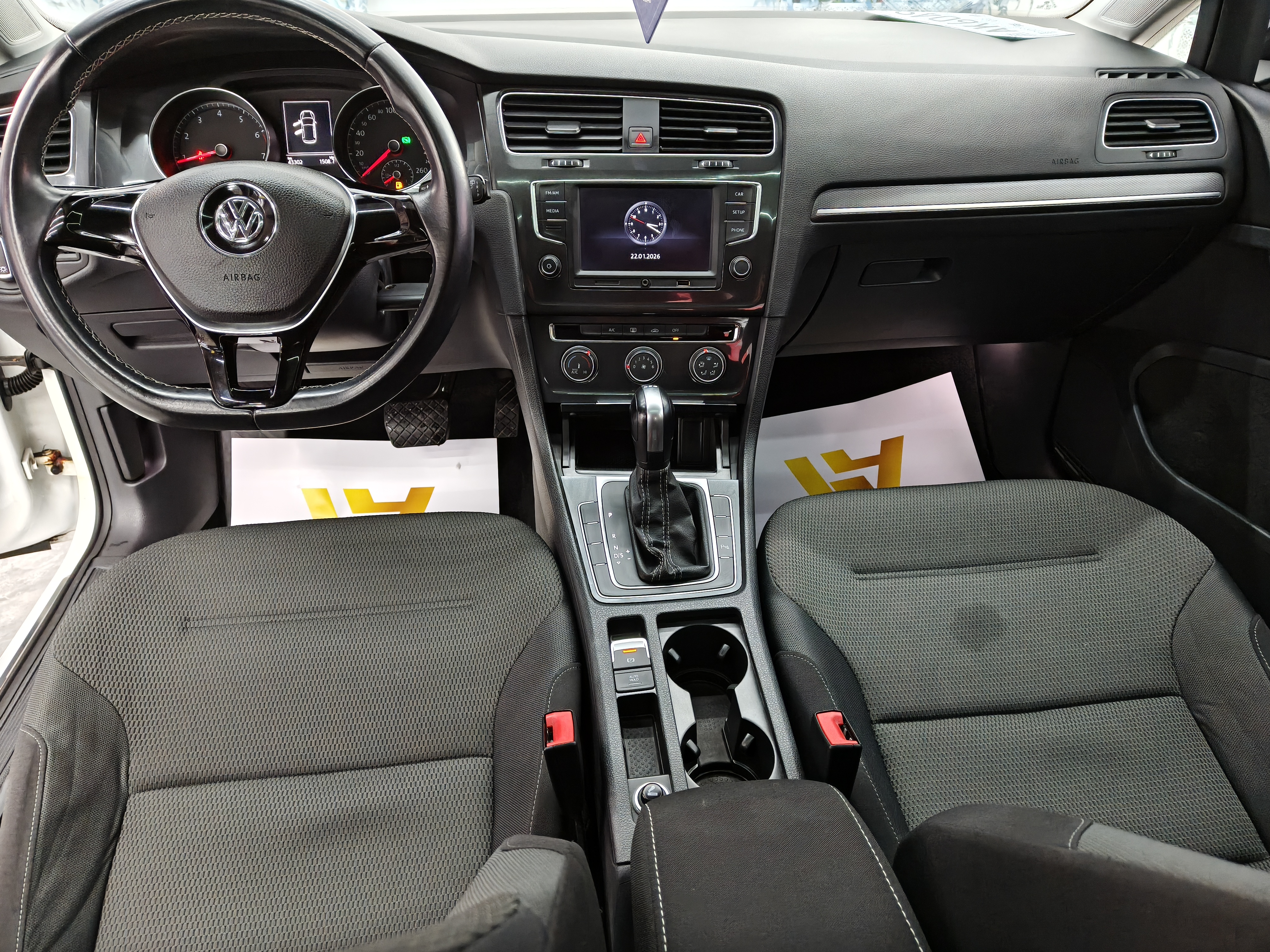 Volkswagen Golf 2017 car image #10