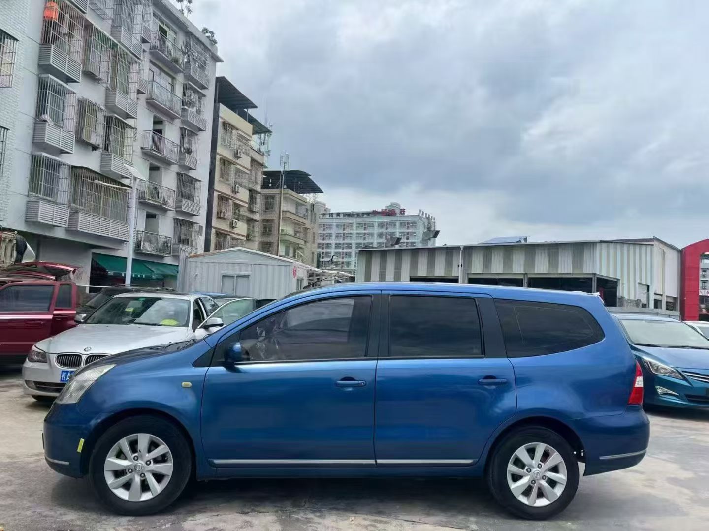 Nissan Livina Geniss 2007 car image #10