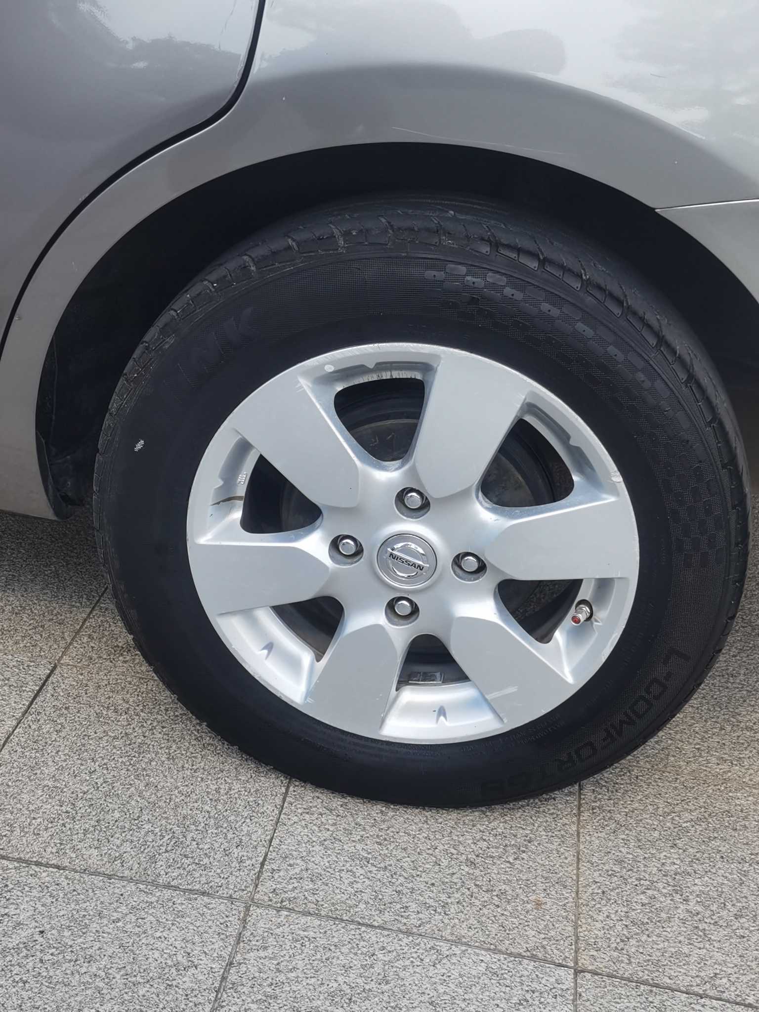 日产 骏逸 2010 汽车图片 #10