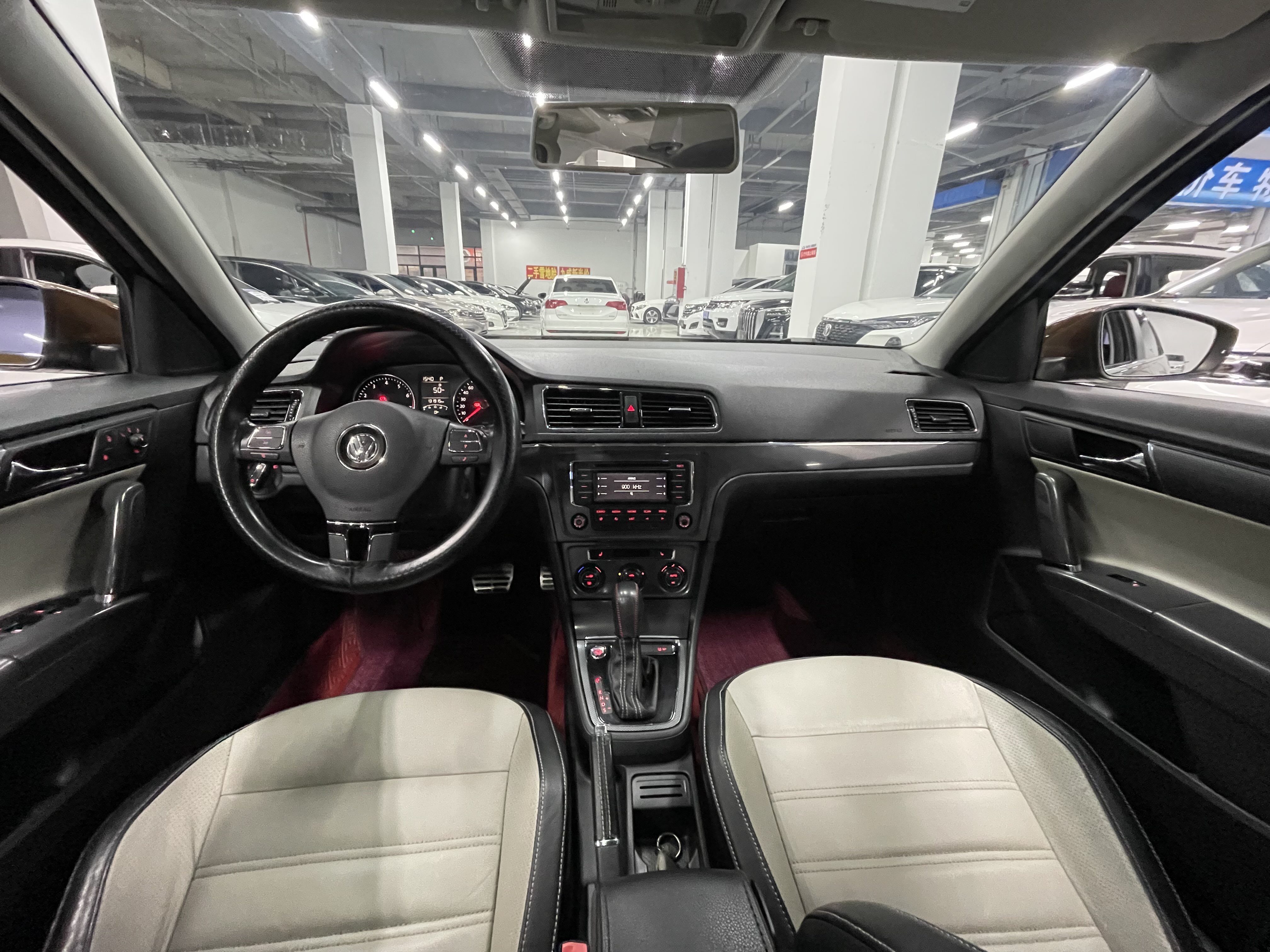 Volkswagen Cross Lavida 2015 immagine di auto #10