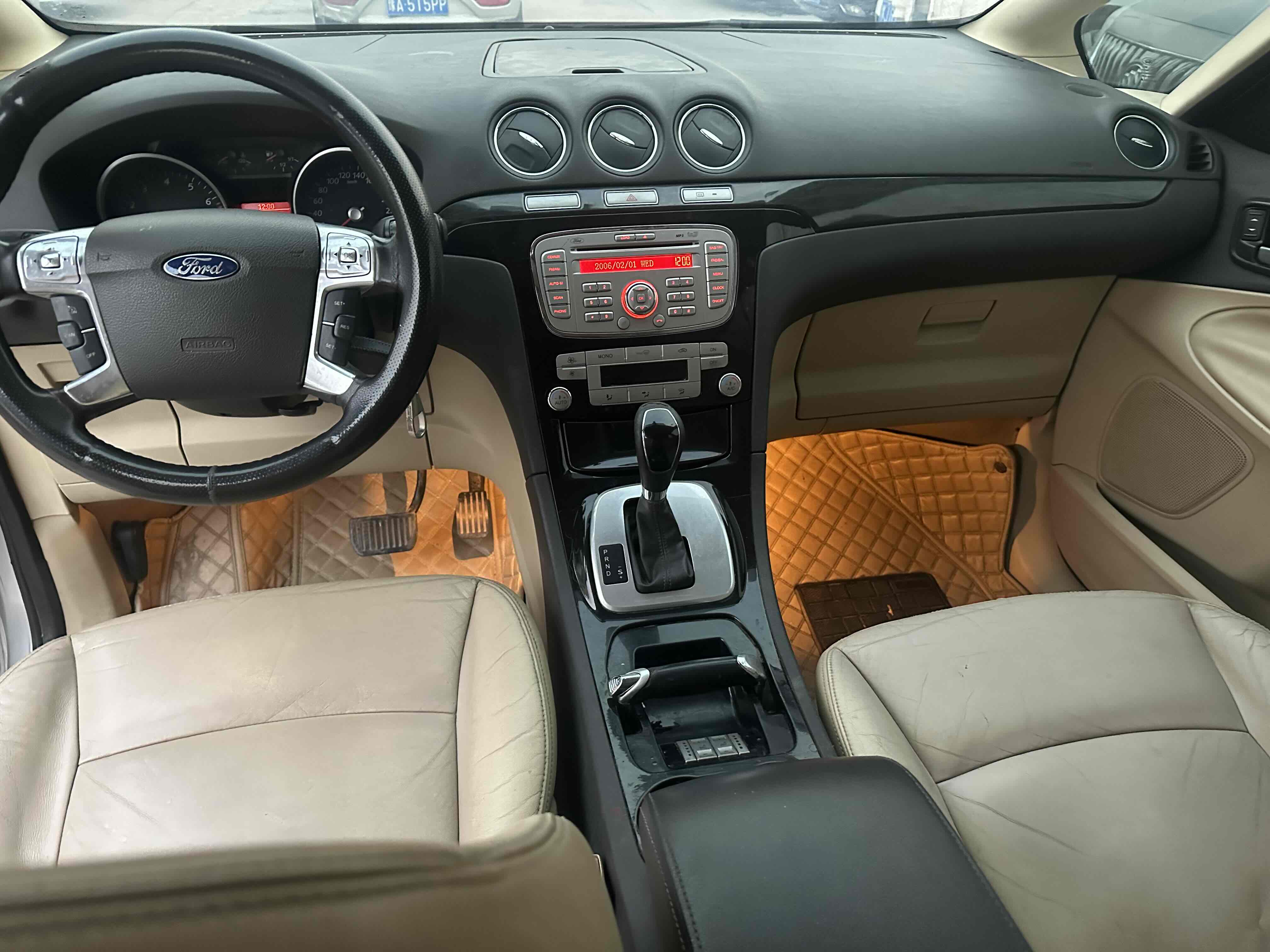 Ford S-MAX 2013 изображение автомобиля #10