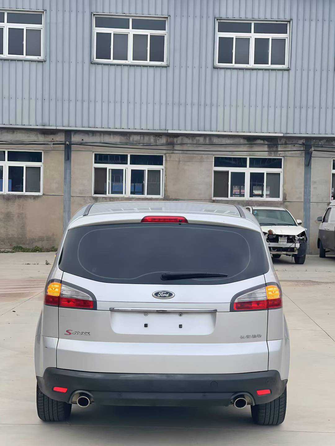 Ford S-MAX 2012 car image #10