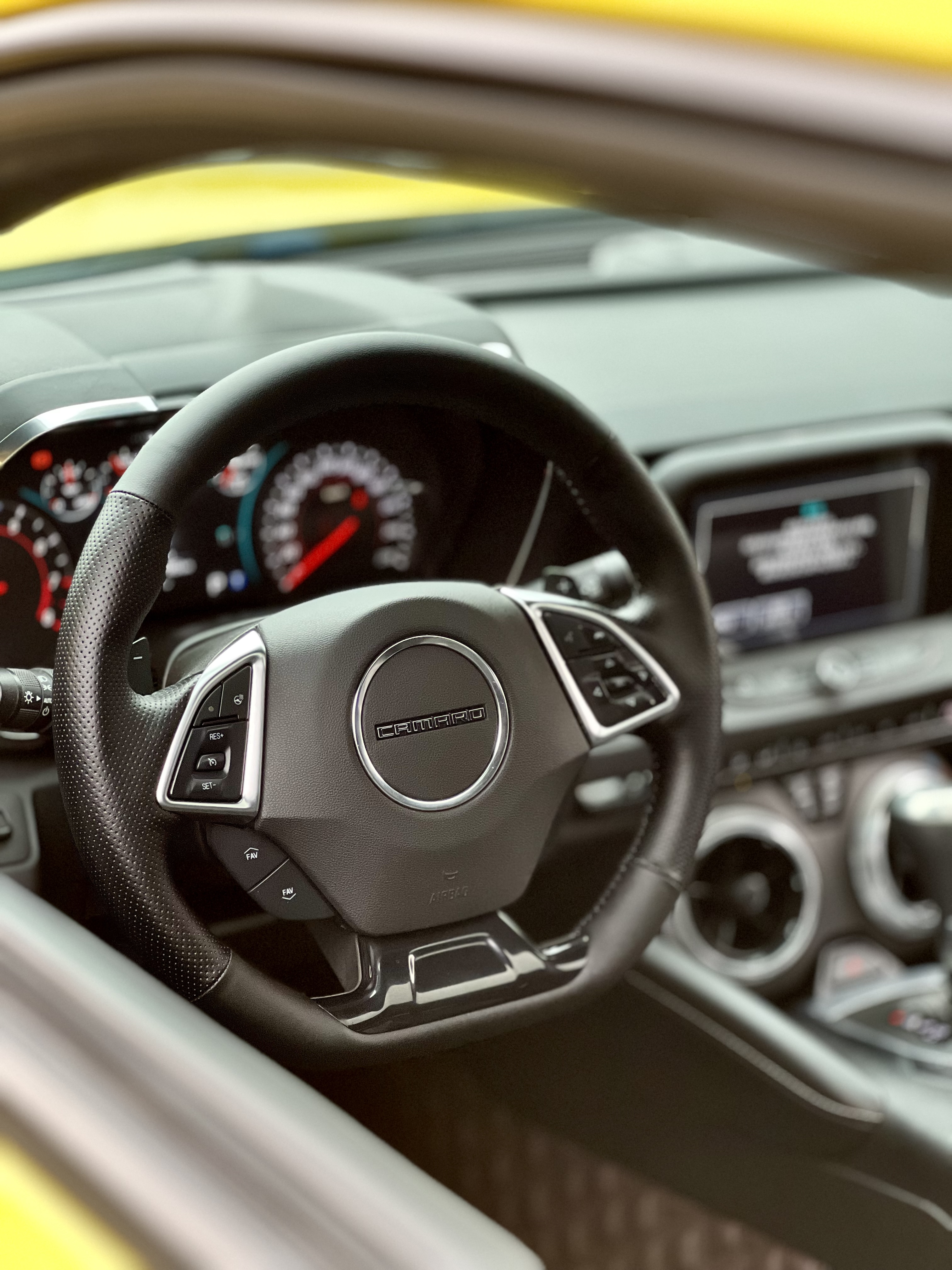 Chevrolet Camaro 2017 imagem de carro #10