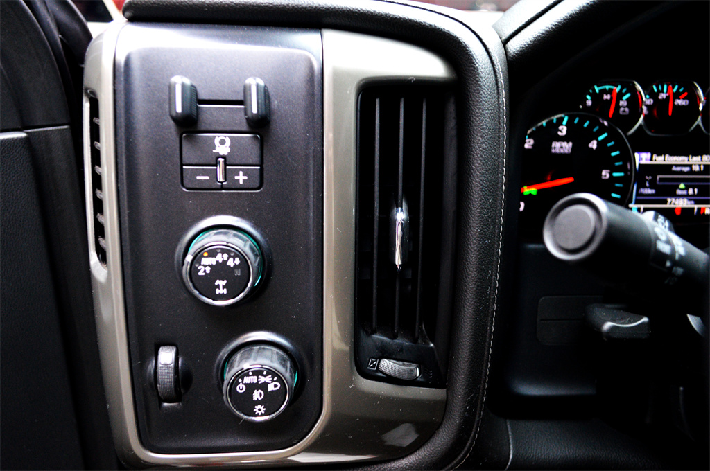 Chevrolet Silverado 2018 car image #10