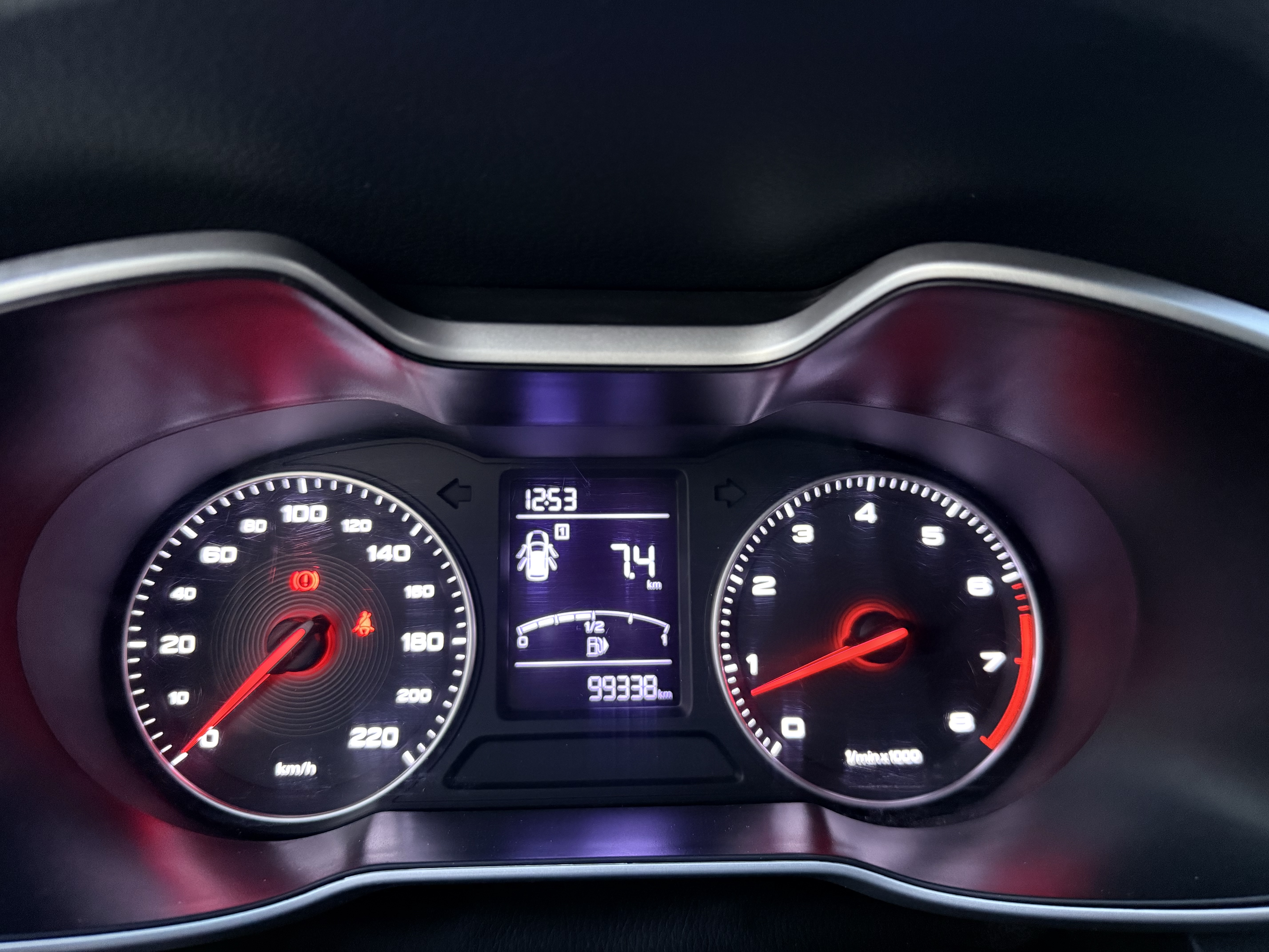 MG ZS 2018 image de voiture #10