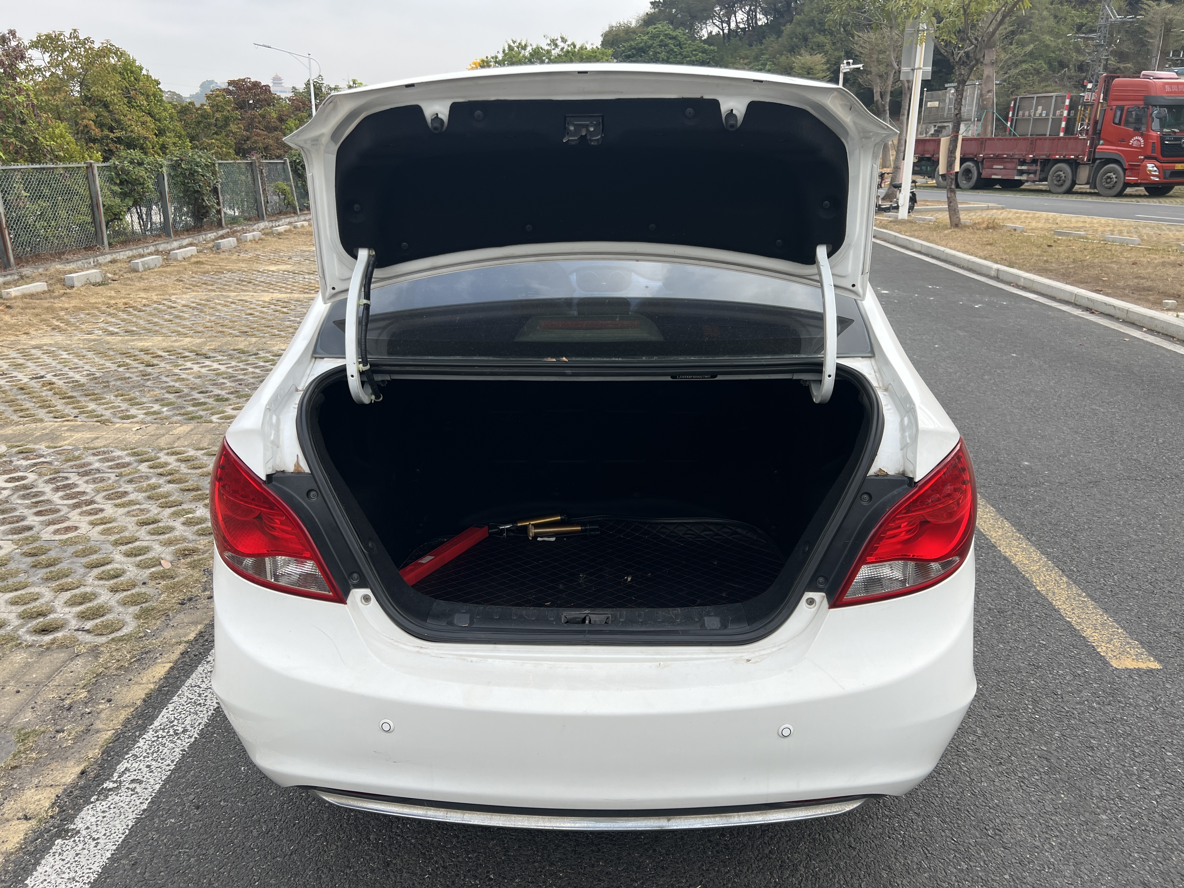 JAC 2017 imagem de carro #10