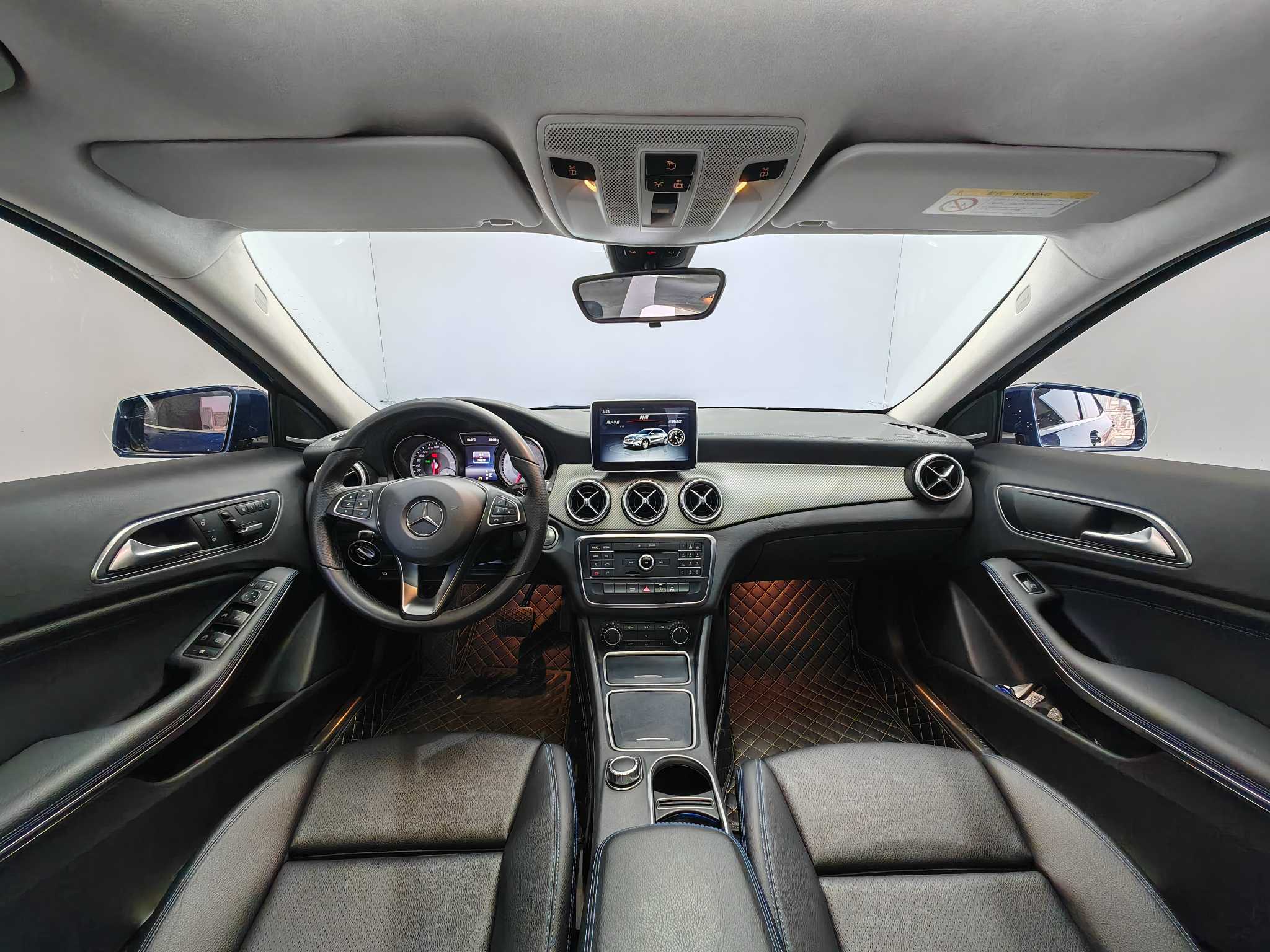 Mercedes-Benz GLA Class 2016 car image #10