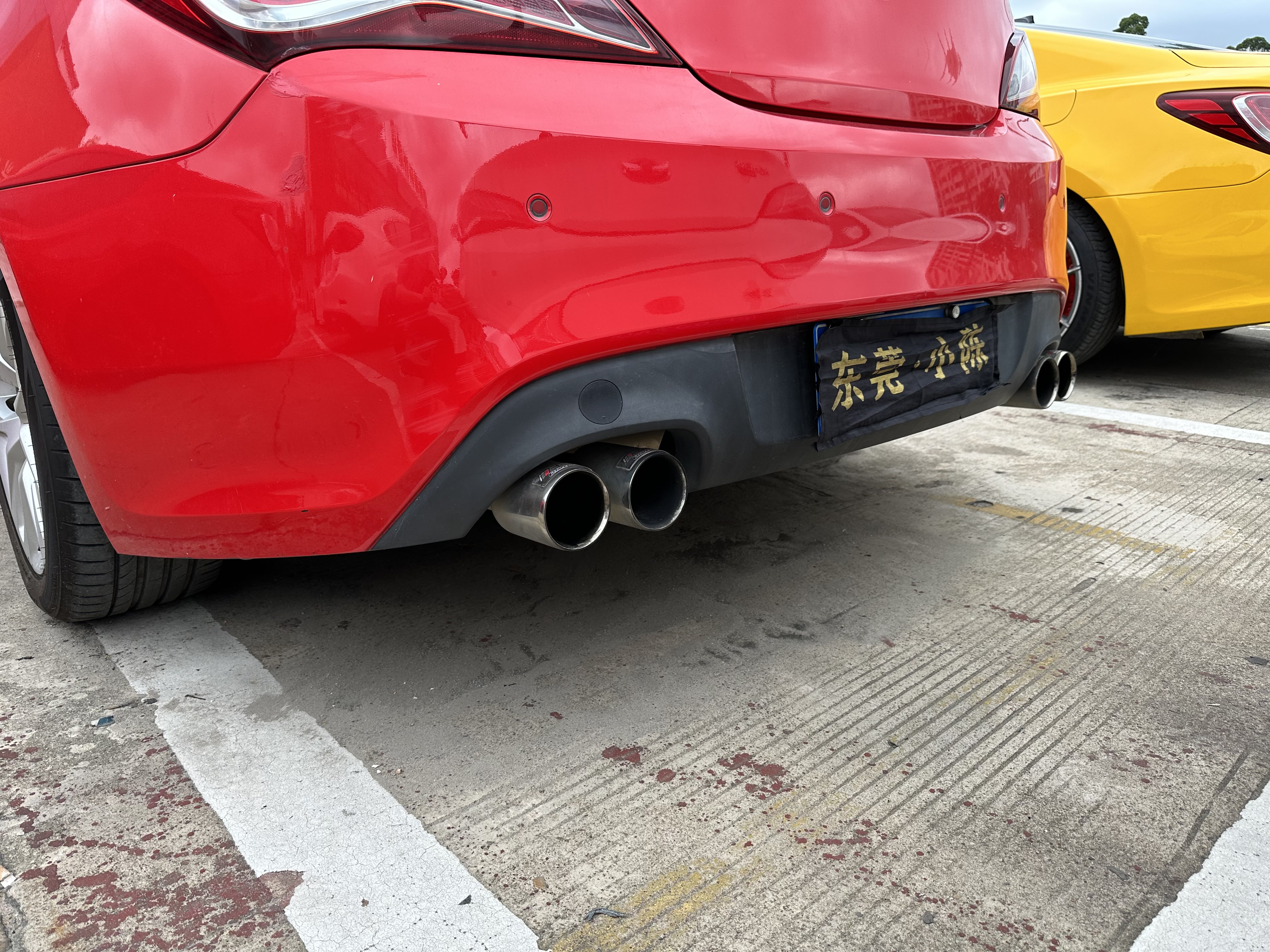 Hyundai Rohens 2013 car image #10