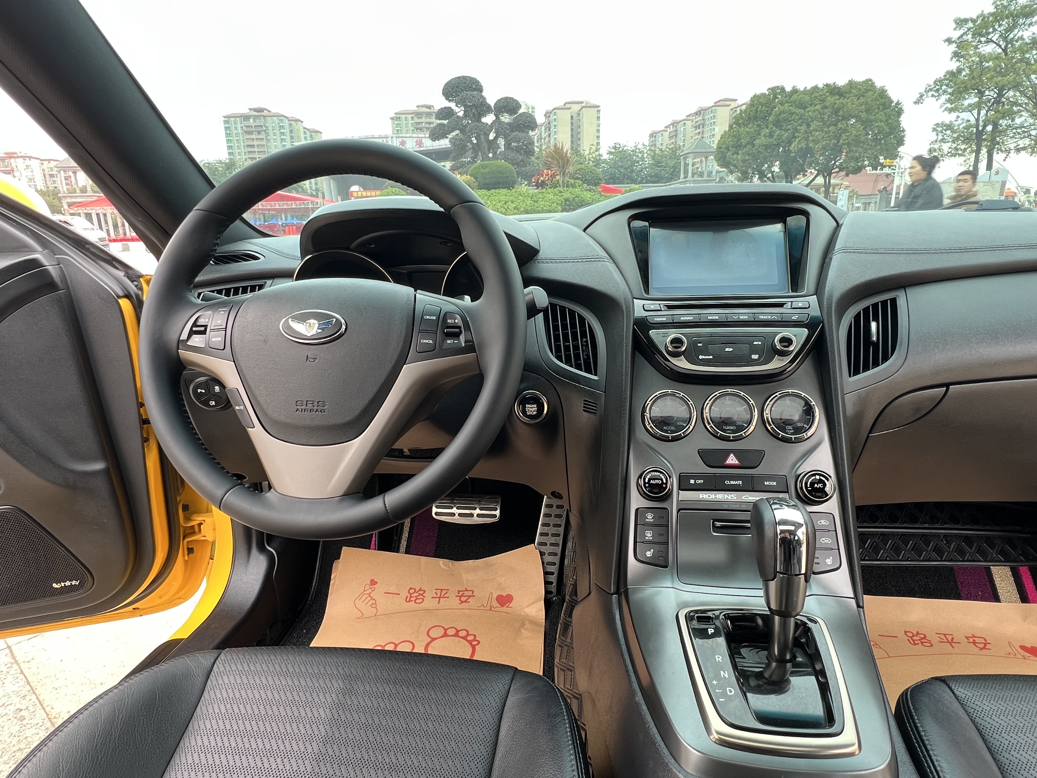 Hyundai Rohens-Coupe 2013 #10 Hyundai Rohens-Coupe 2013 car image #10