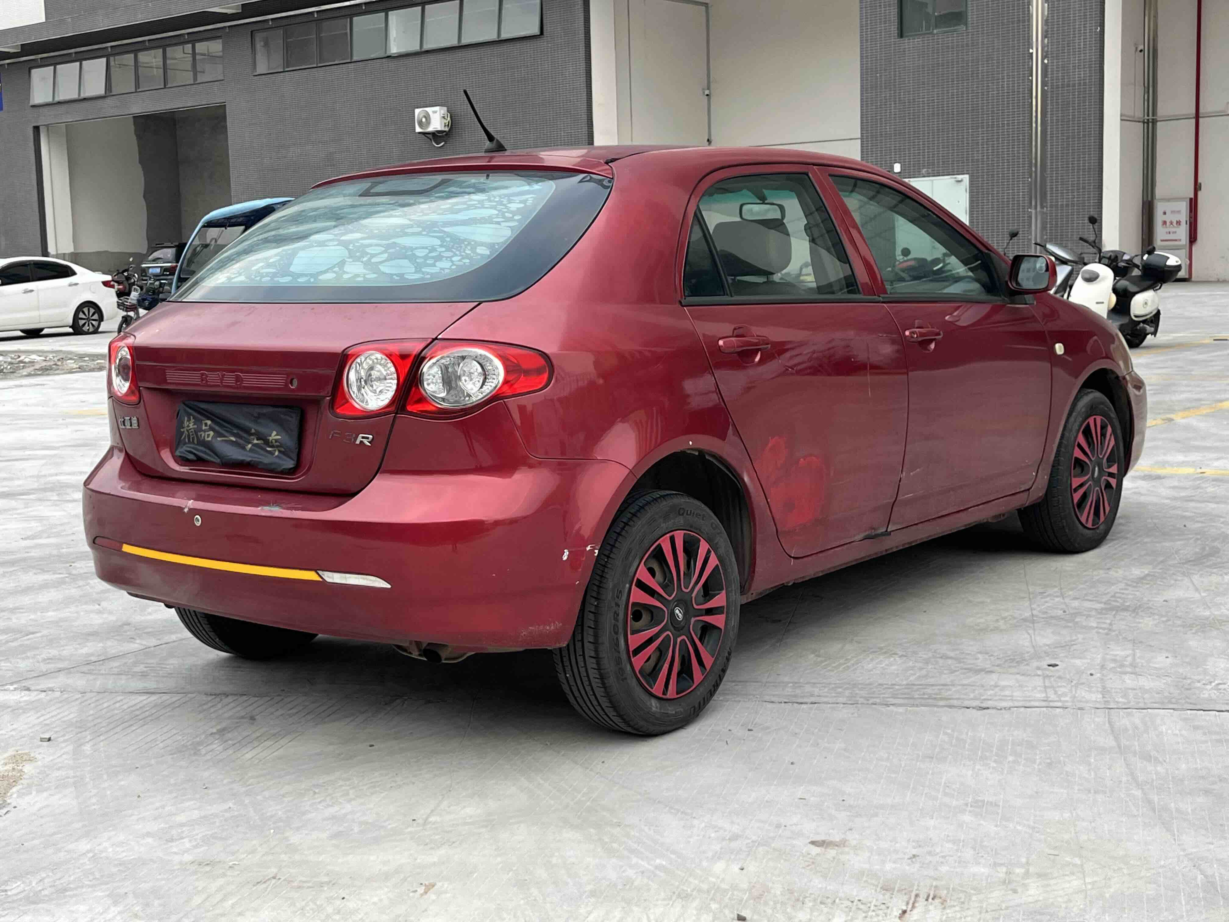 BYD F3R 2010 #10 BYD F3R 2010 car image #10