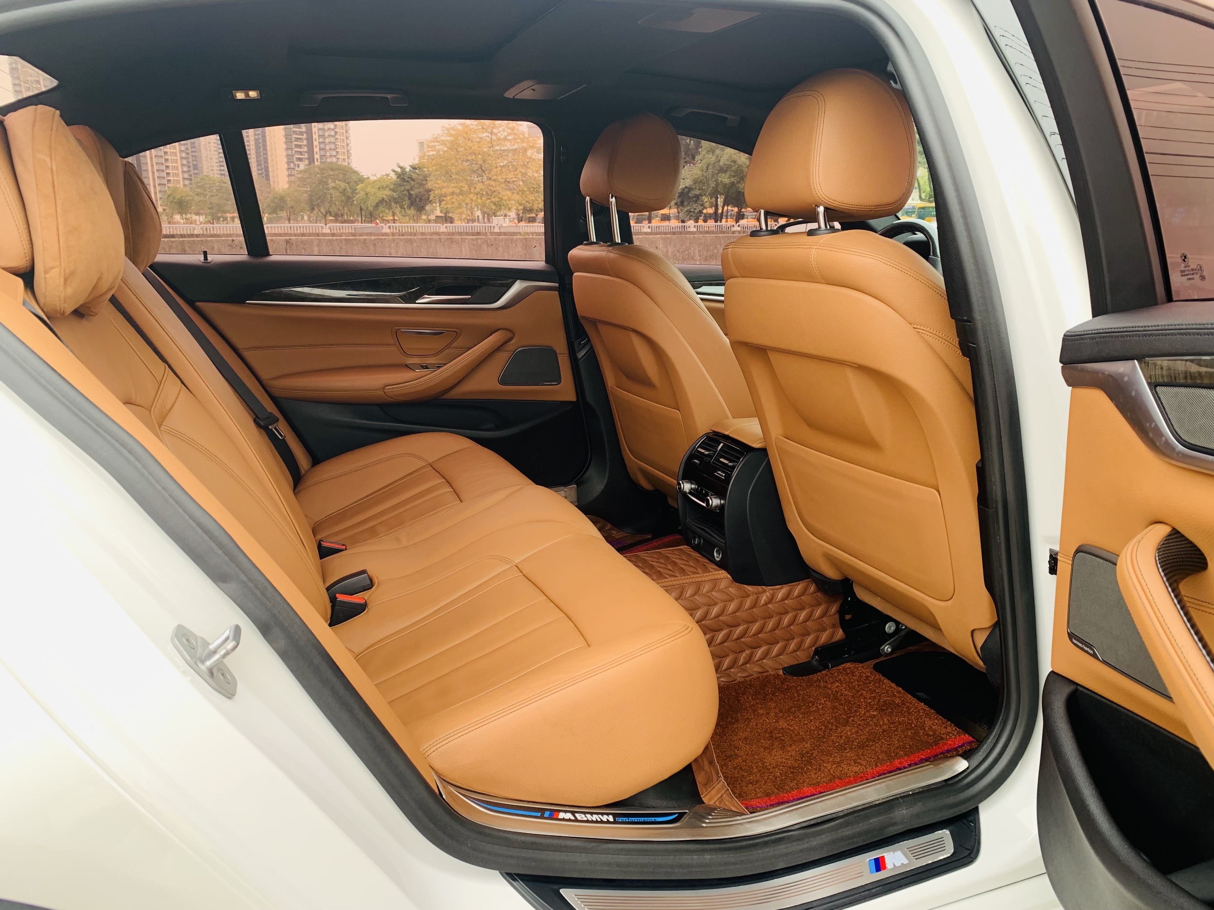 BMW 5 Series 2018 #10 BMW 5 Series 2018 car image #10