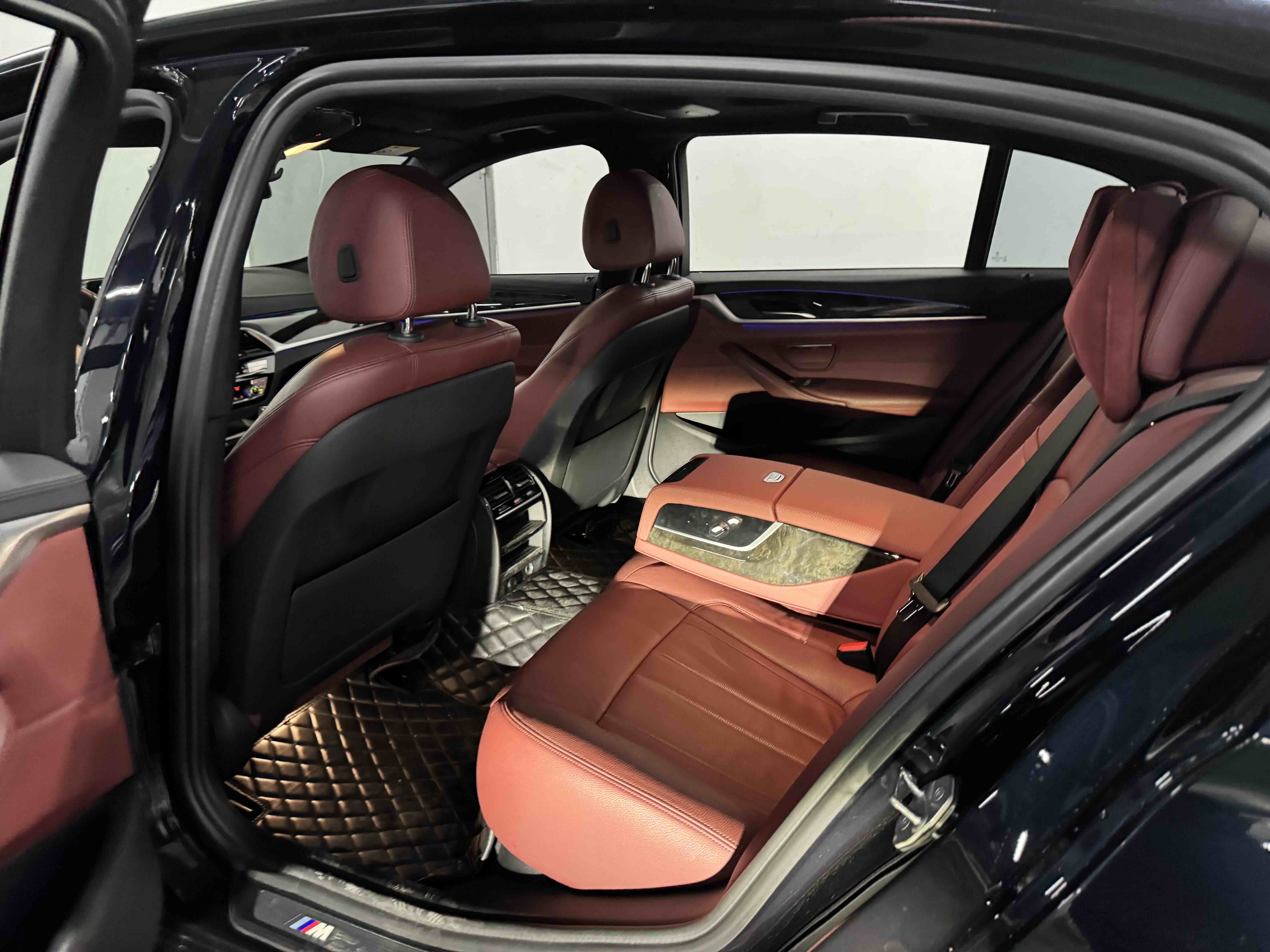 BMW 5 Series 2018 #10 BMW 5 Series 2018 car image #10