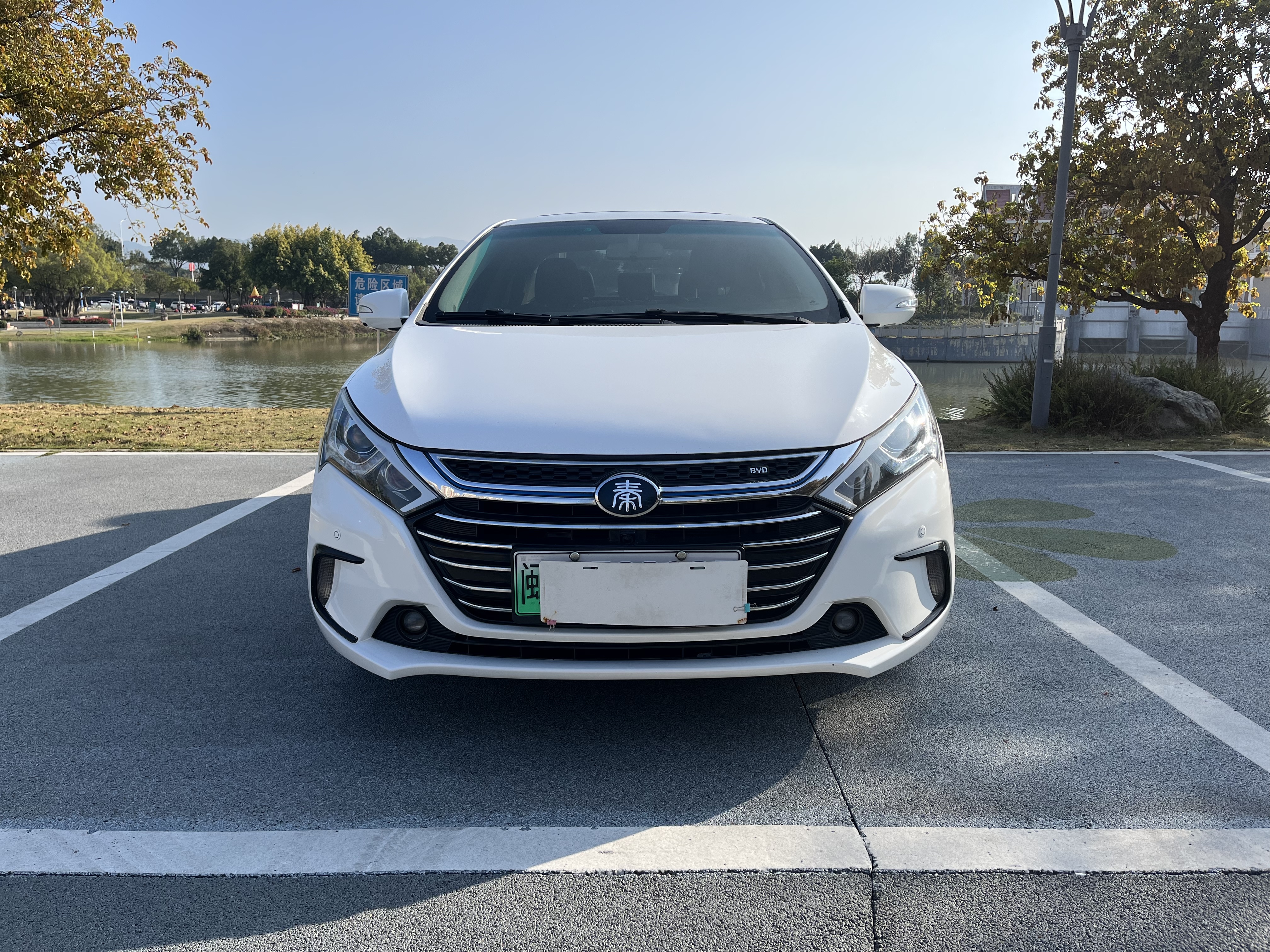 BYD Qin New Energy 2017 #10 BYD Qin New Energy 2017 car image #10