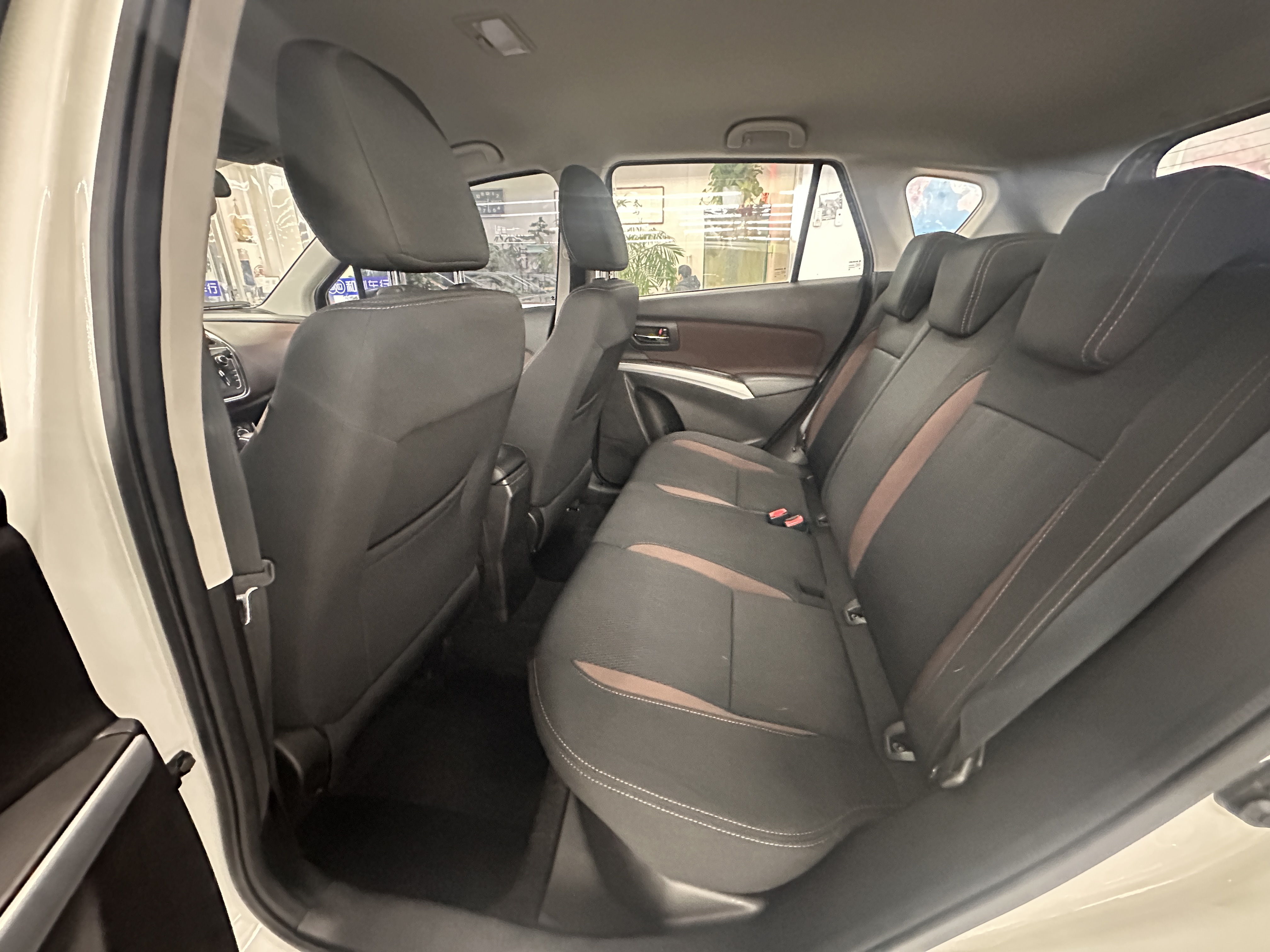 Suzuki SX4 S-CROSS 2019 image de voiture #10