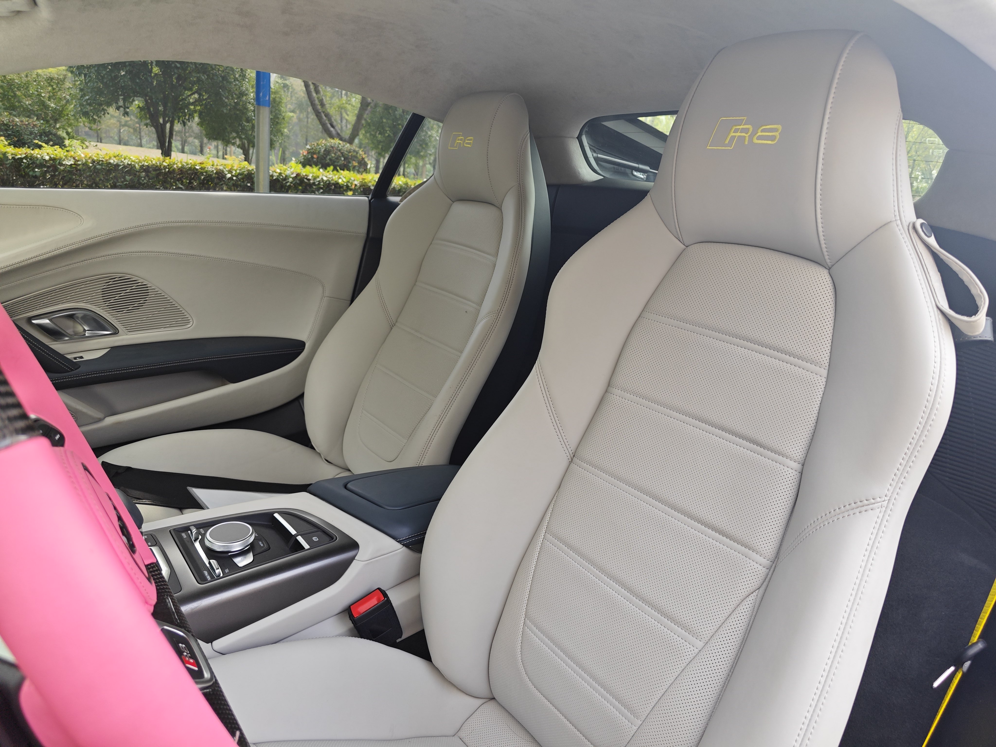 Audi R8 2018 #10 Audi R8 2018 car image #10