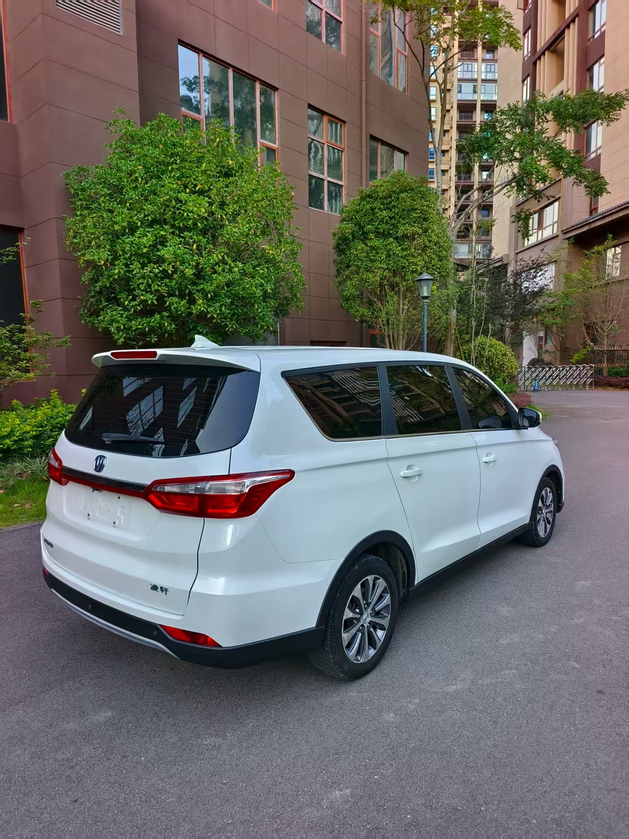 Changan Linmax 2018 car image #10
