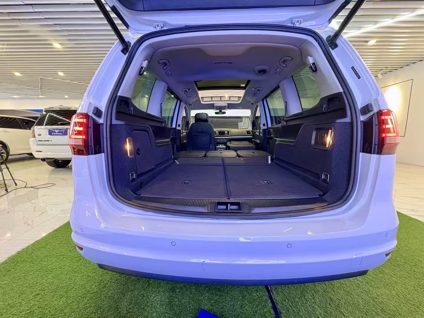 Volkswagen Sharan 2017 imagem de carro #10