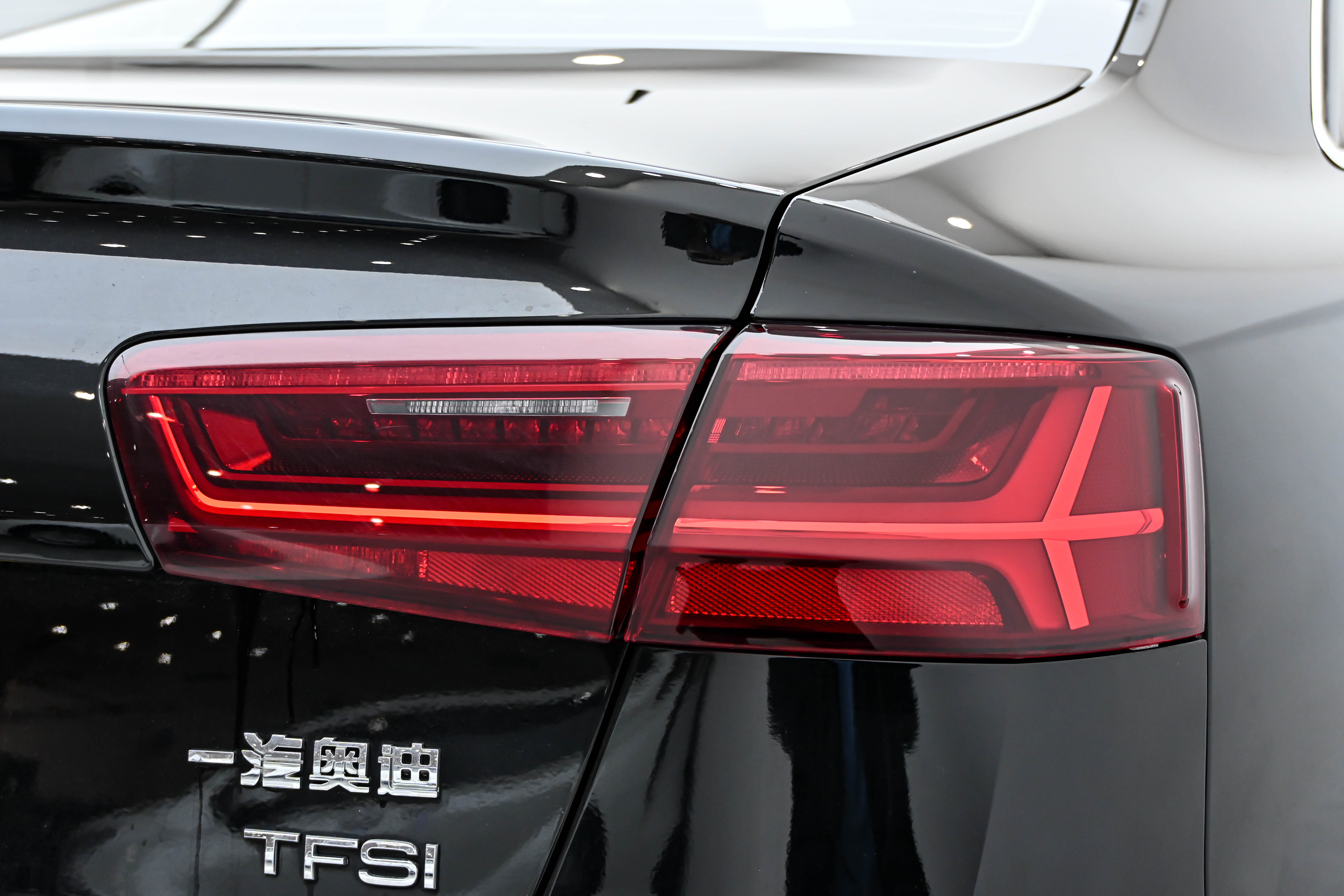 Audi A6L 2018 imagem de carro #10