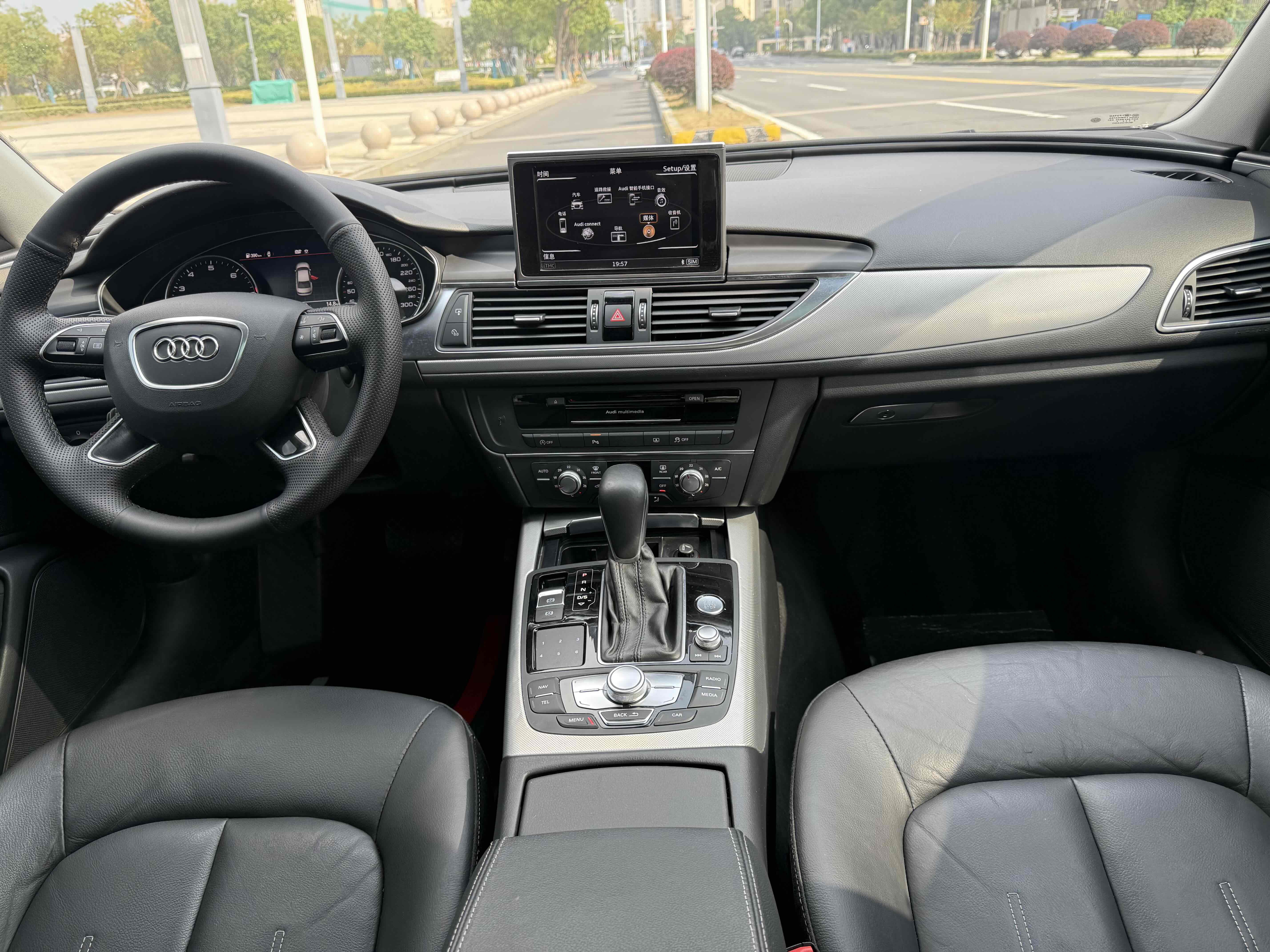 Audi A6L 2018 car image #10