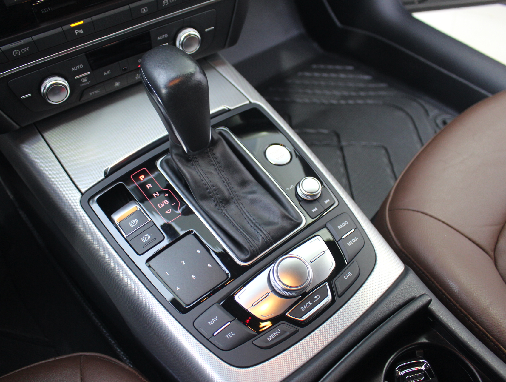 Audi A6L 2018 #10 Audi A6L 2018 car image #10