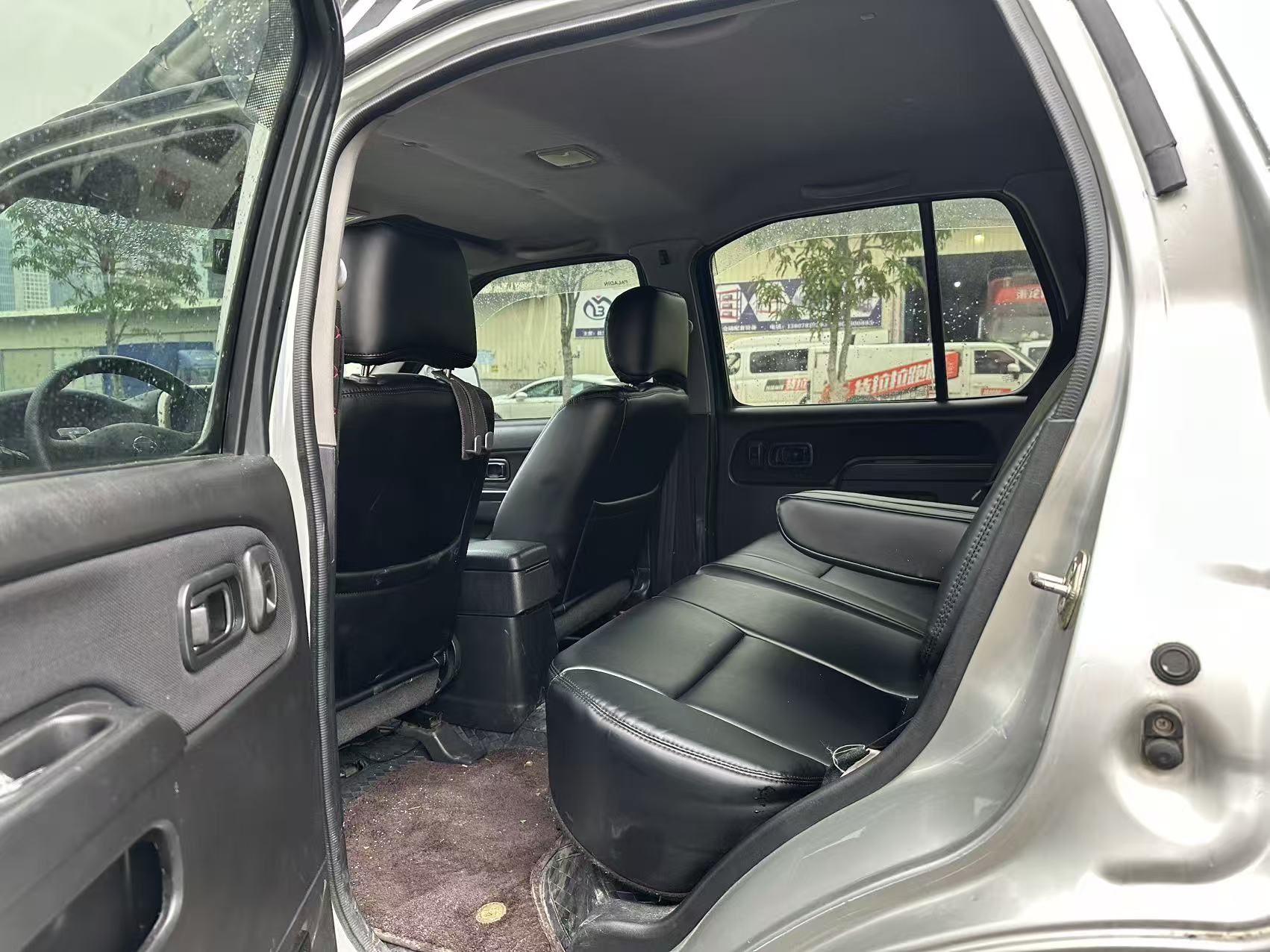 日产 日产帕拉丁 2010 汽车图片 #10