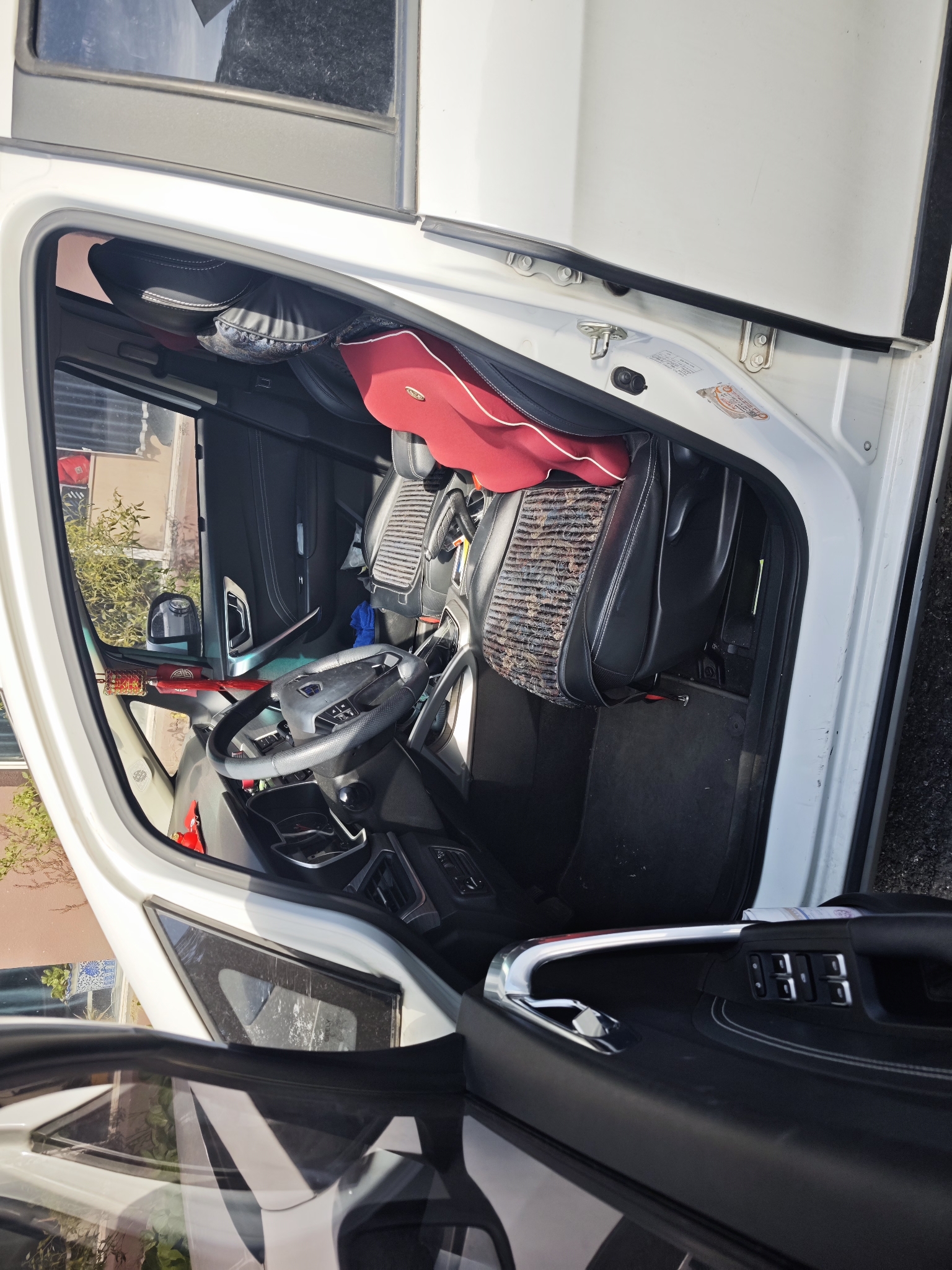 Vision X3 2018 immagine di auto #10