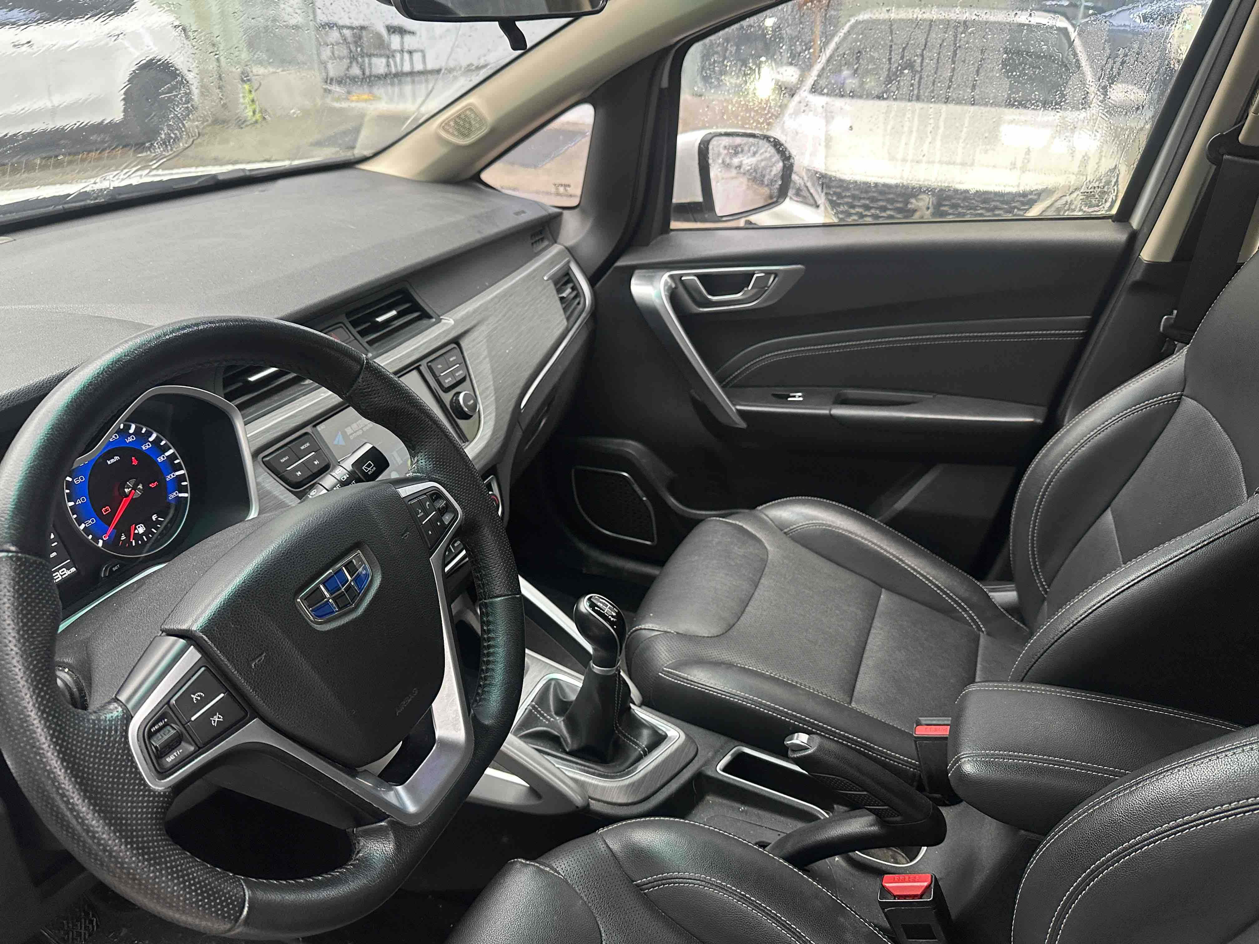 Vision X3 2018 car image #10