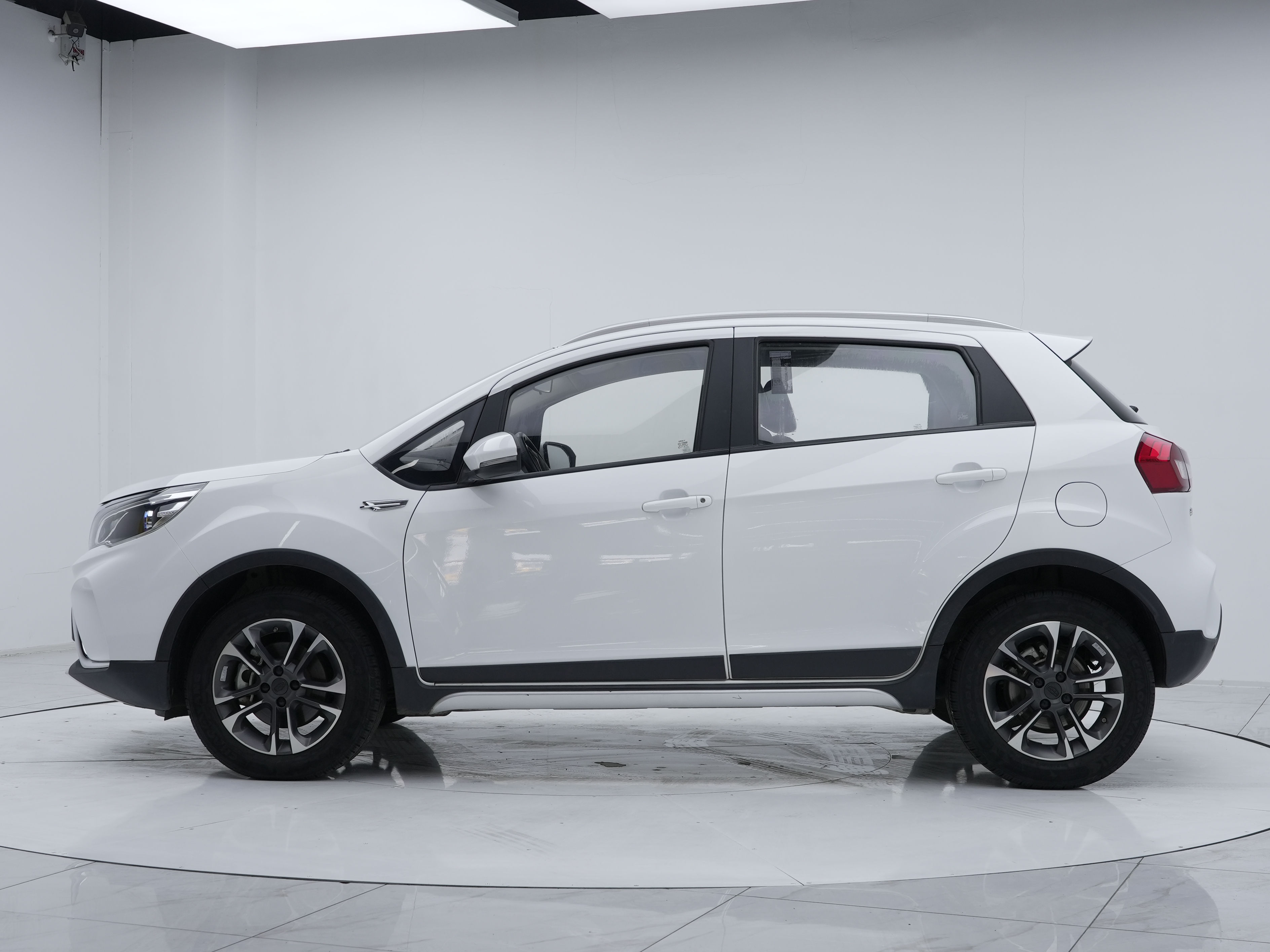 GEELY Vision X3 2019 car image #10