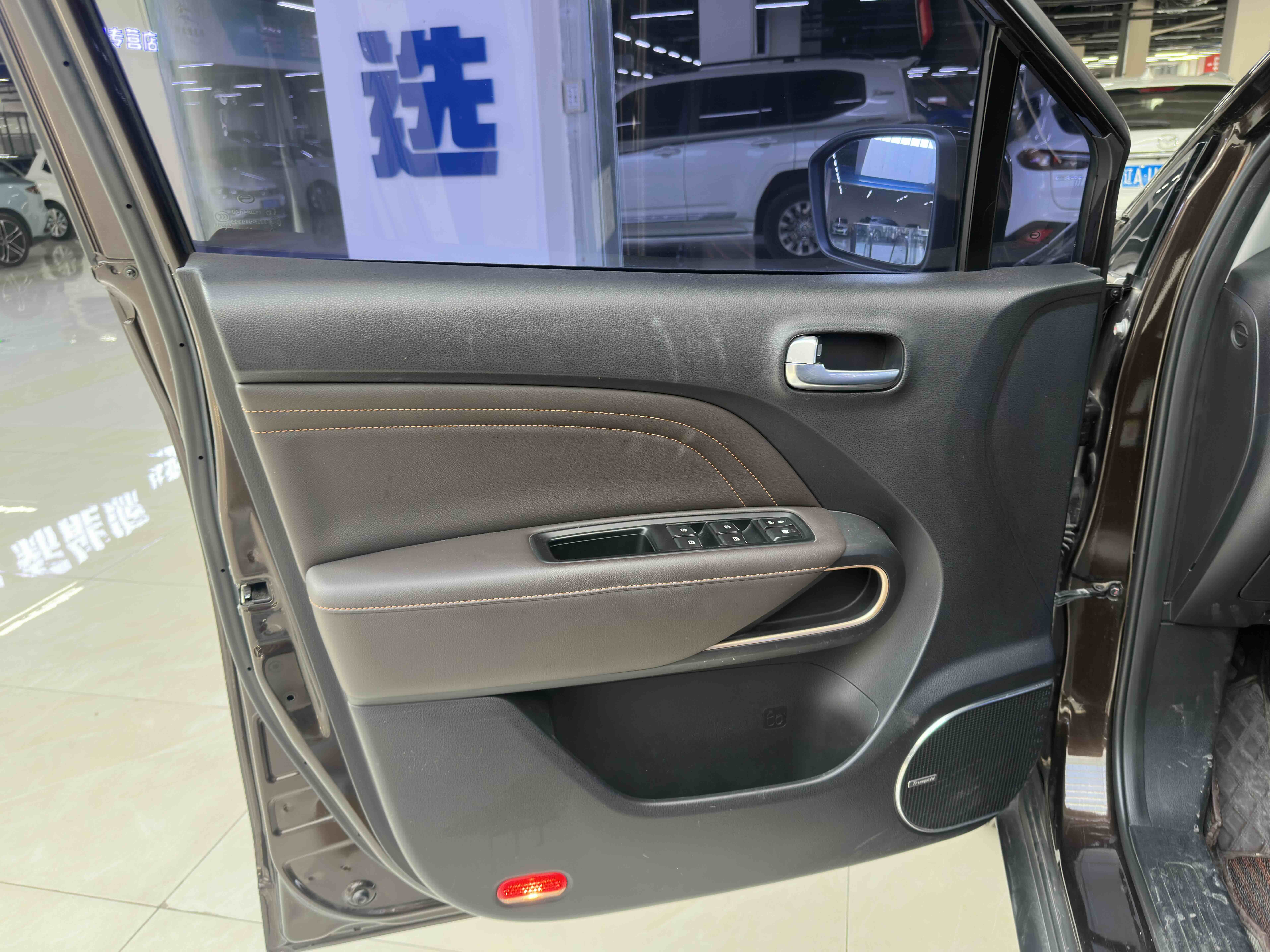 GAC Trumpchi GS3 2017 #10 GAC Trumpchi GS3 2017 car image #10