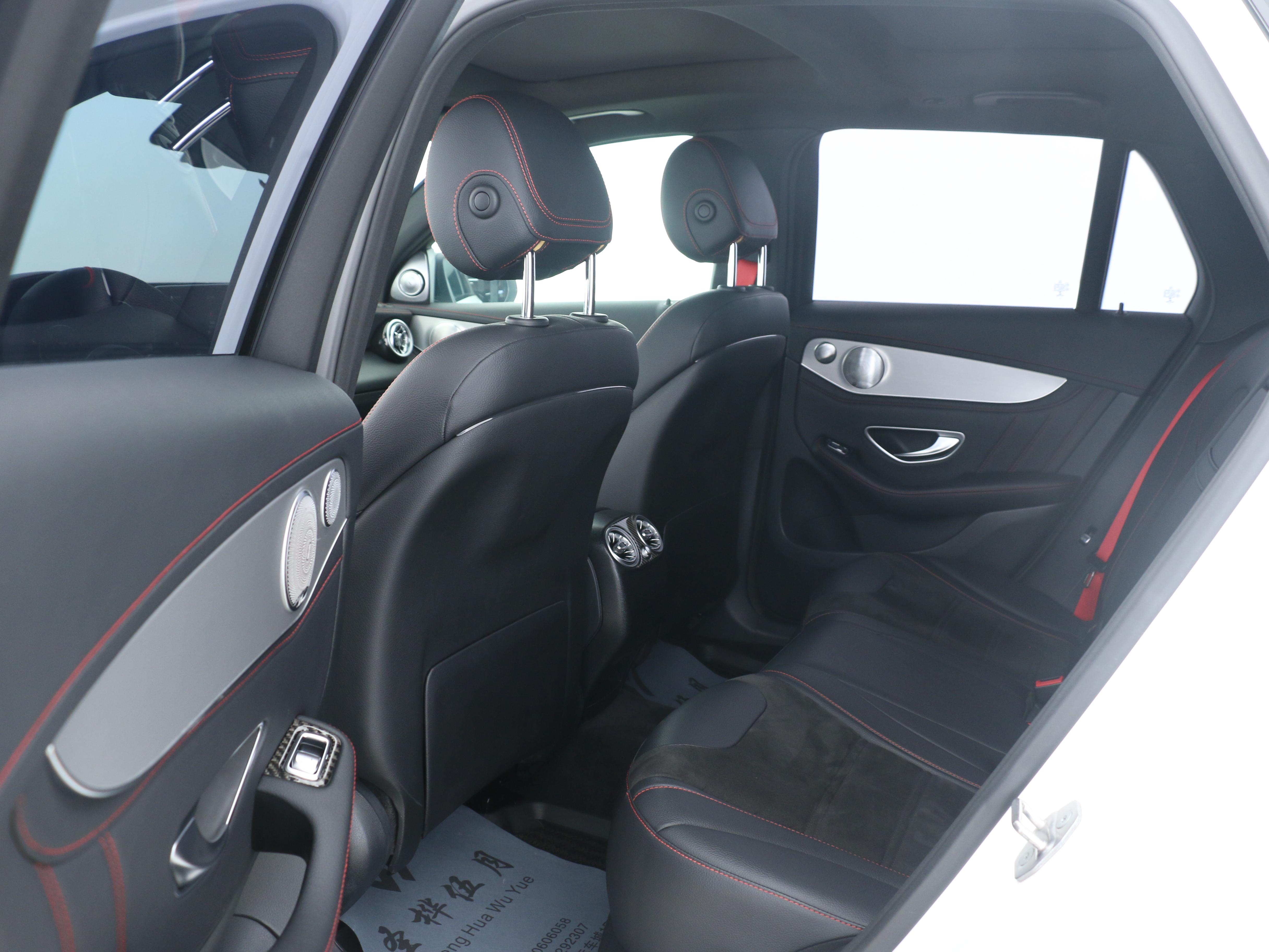 Mercedes-Benz GLC AMG 2018 immagine di auto #10