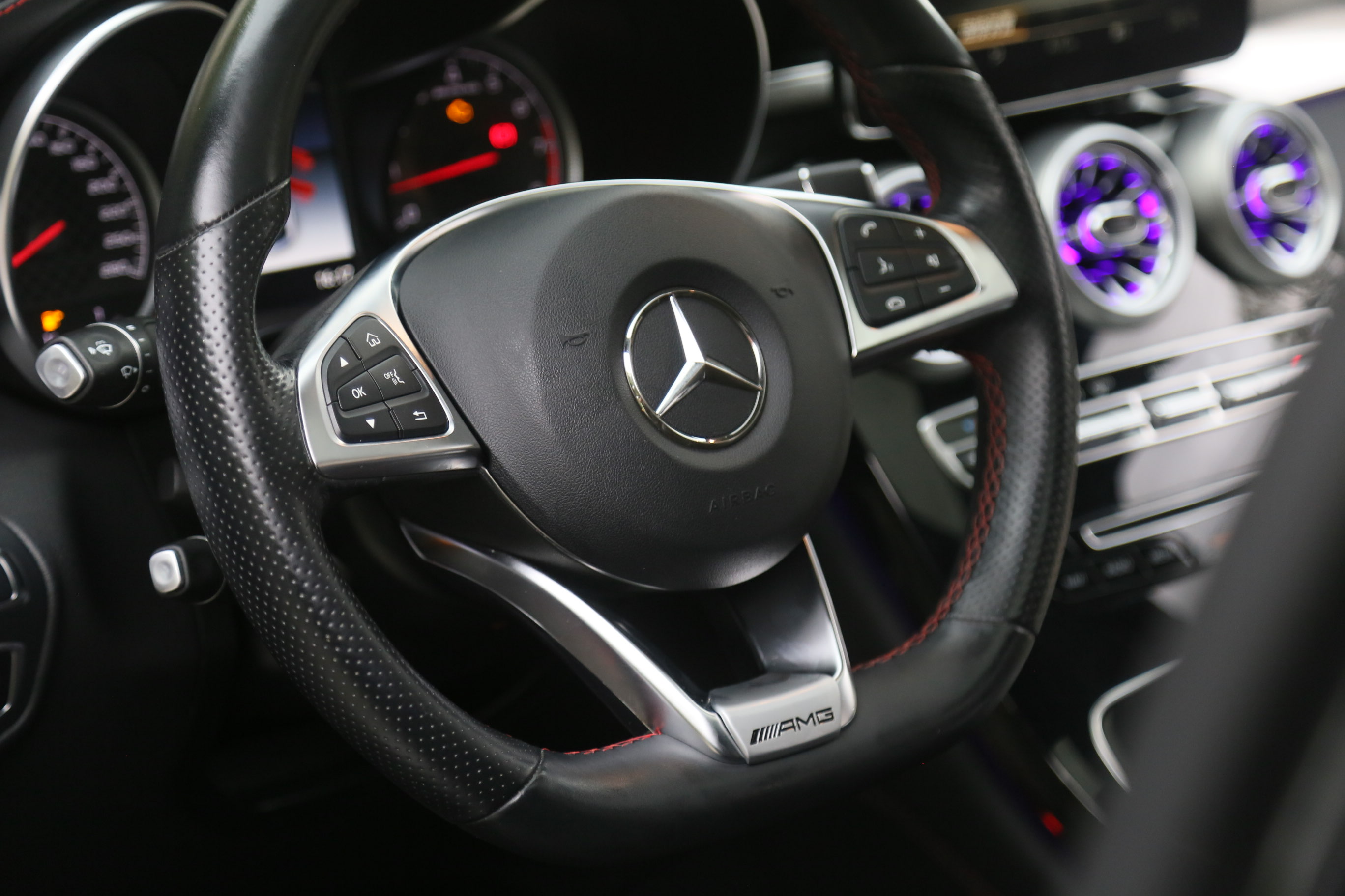 Mercedes-Benz GLC Coupe AMG 2019 изображение автомобиля #10