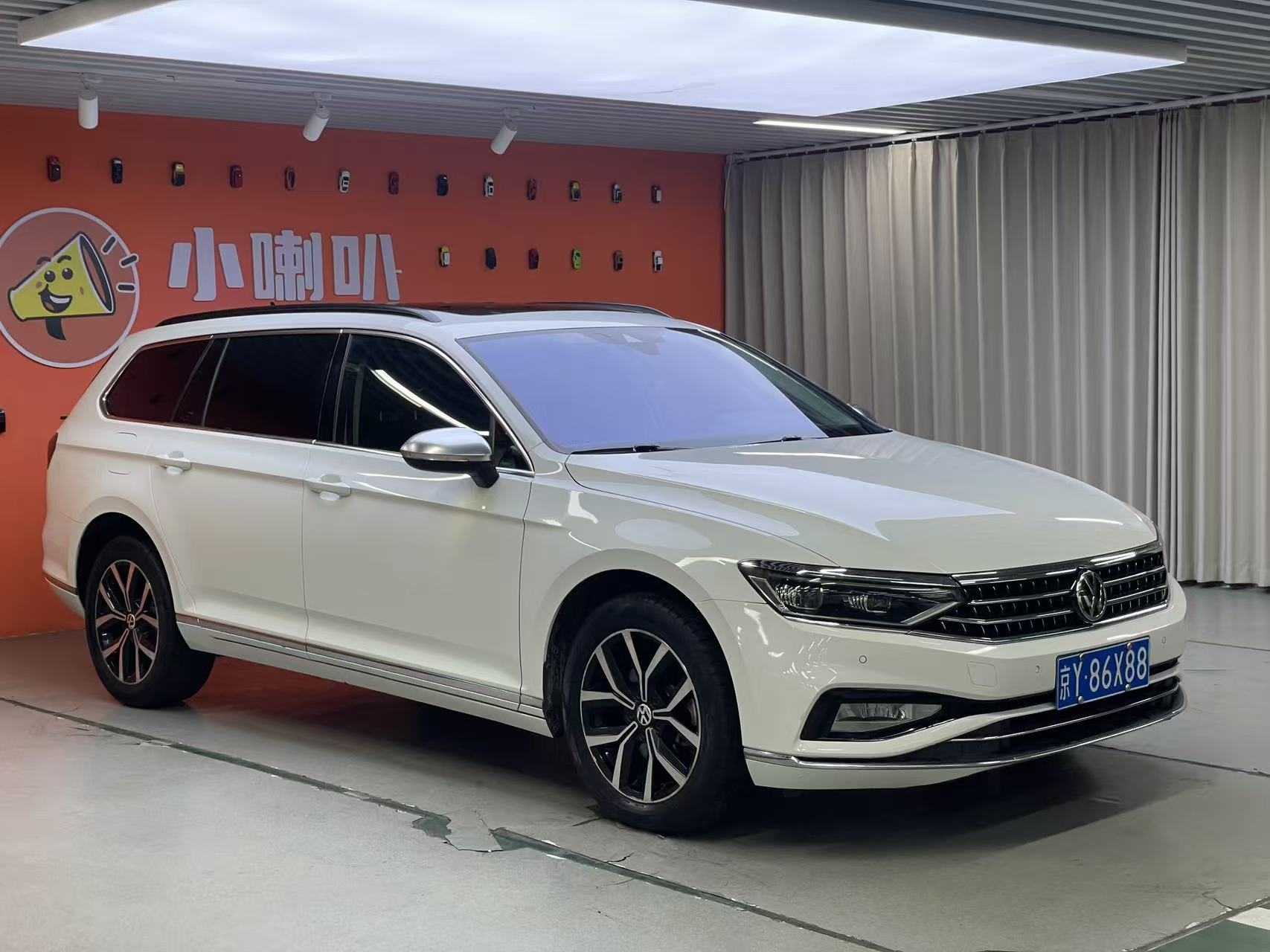Volkswagen Passat Variant 2020 immagine di auto #10