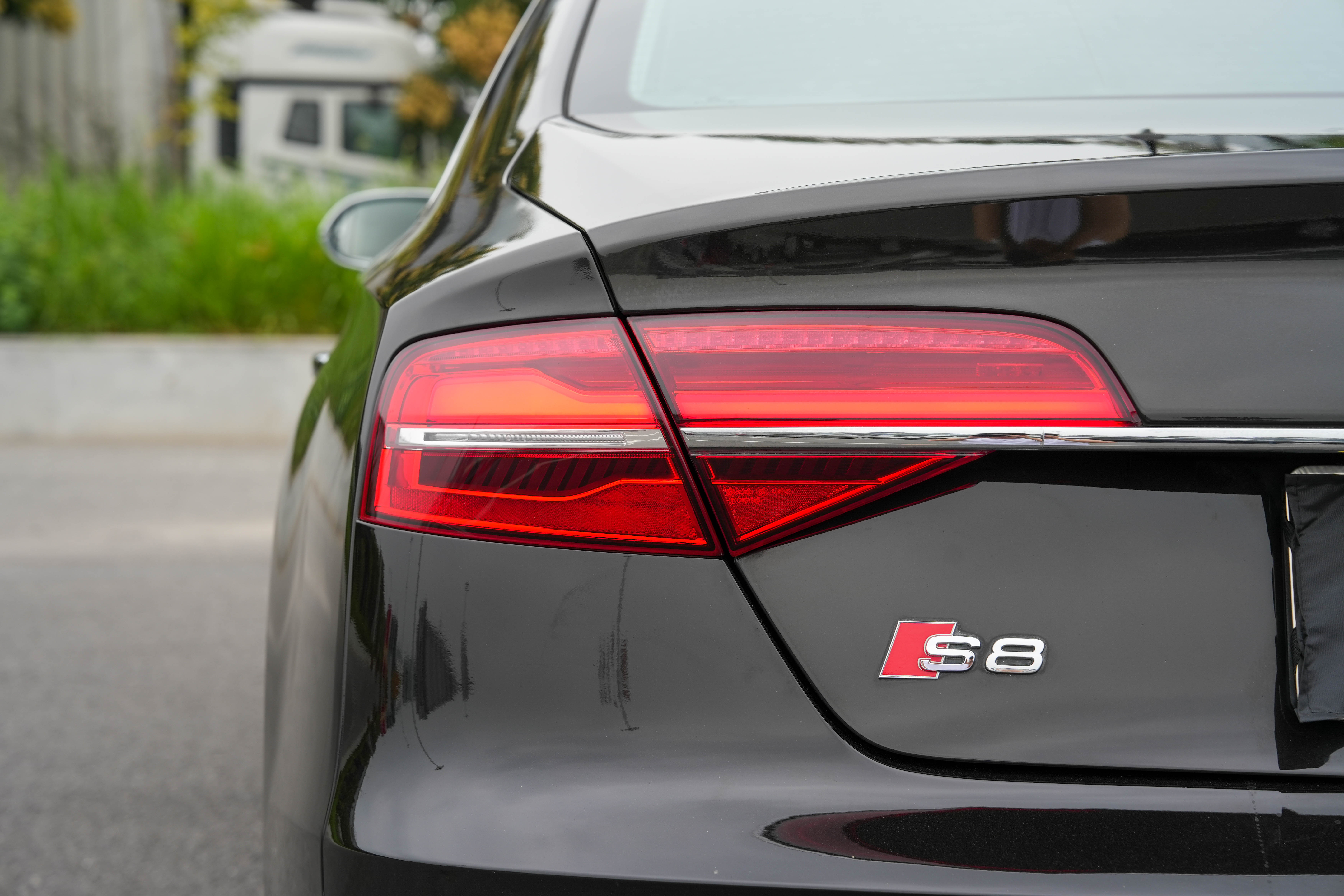 Audi S8 2017 car image #10