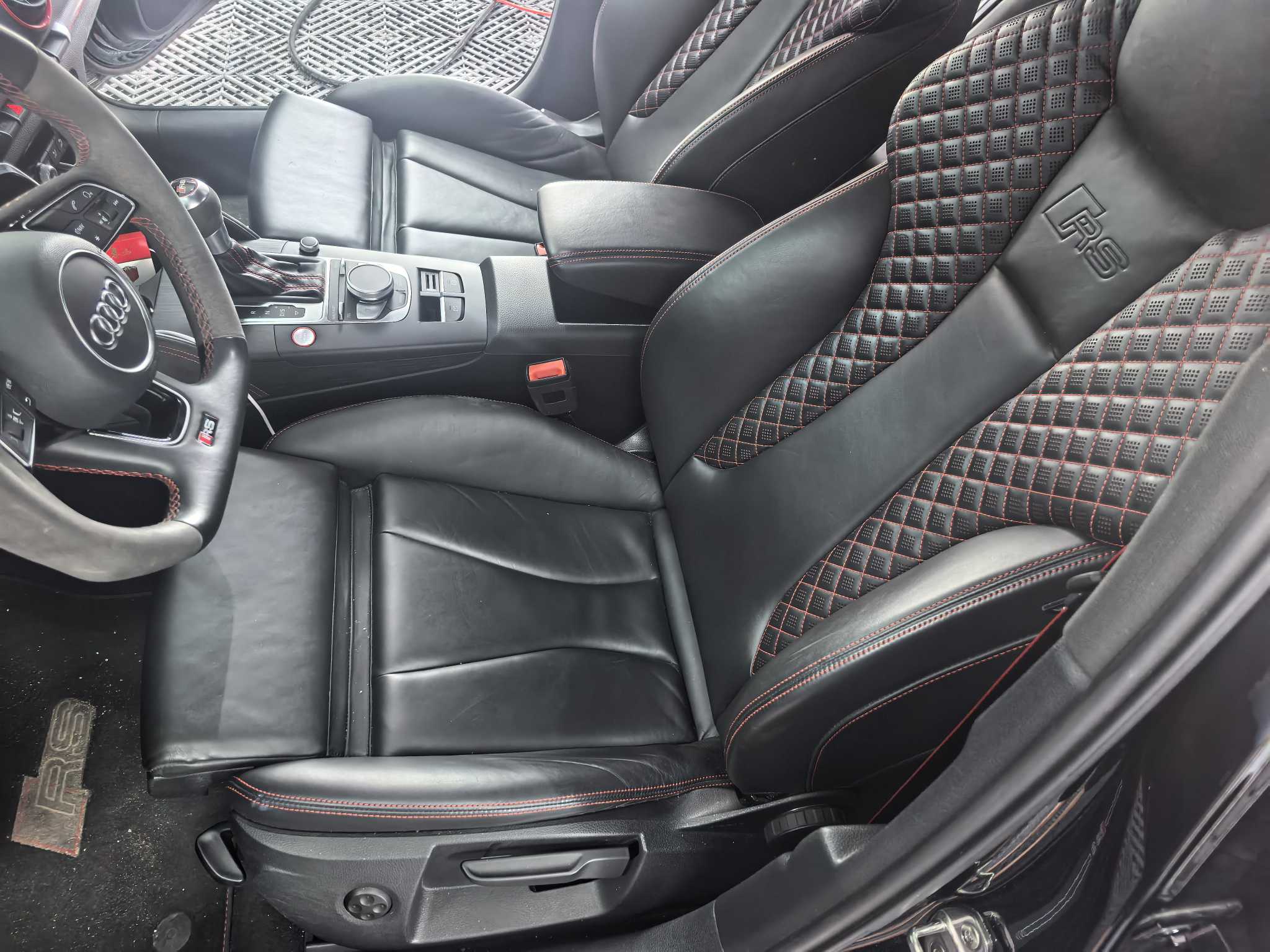 Audi RS 3 2018 car image #10