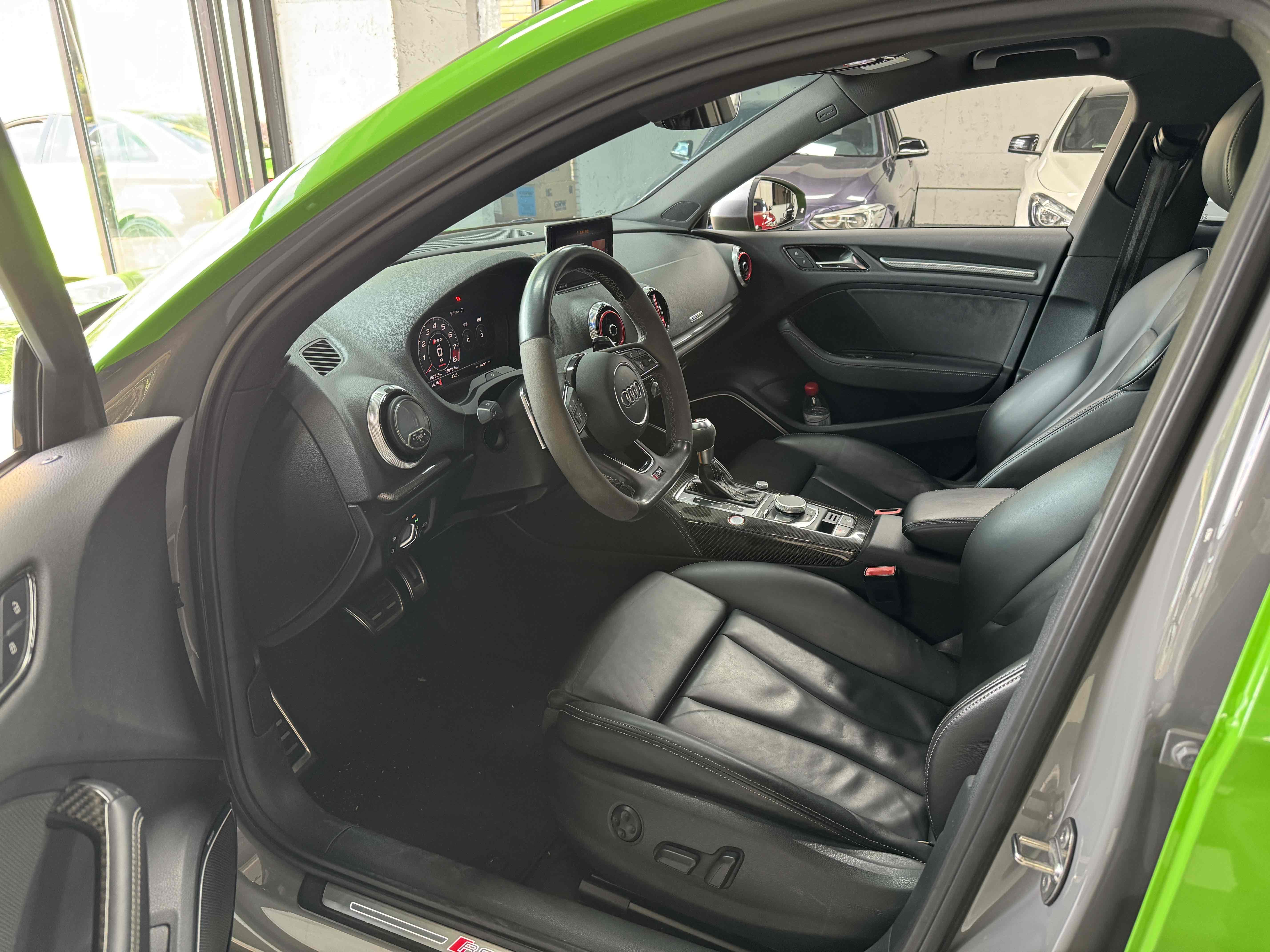 Audi RS 3 2018 car image #10