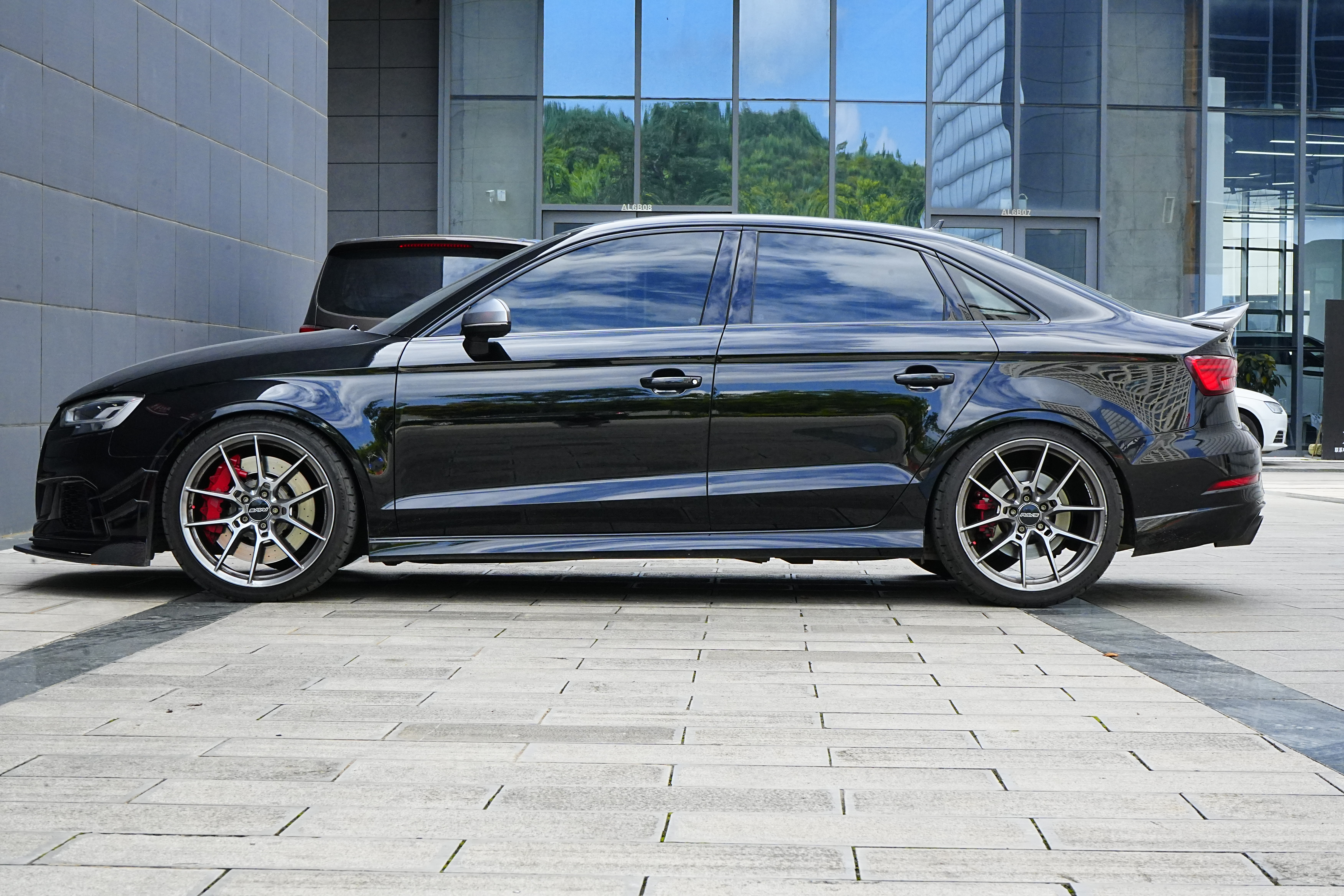 Audi RS 3 2018 car image #10