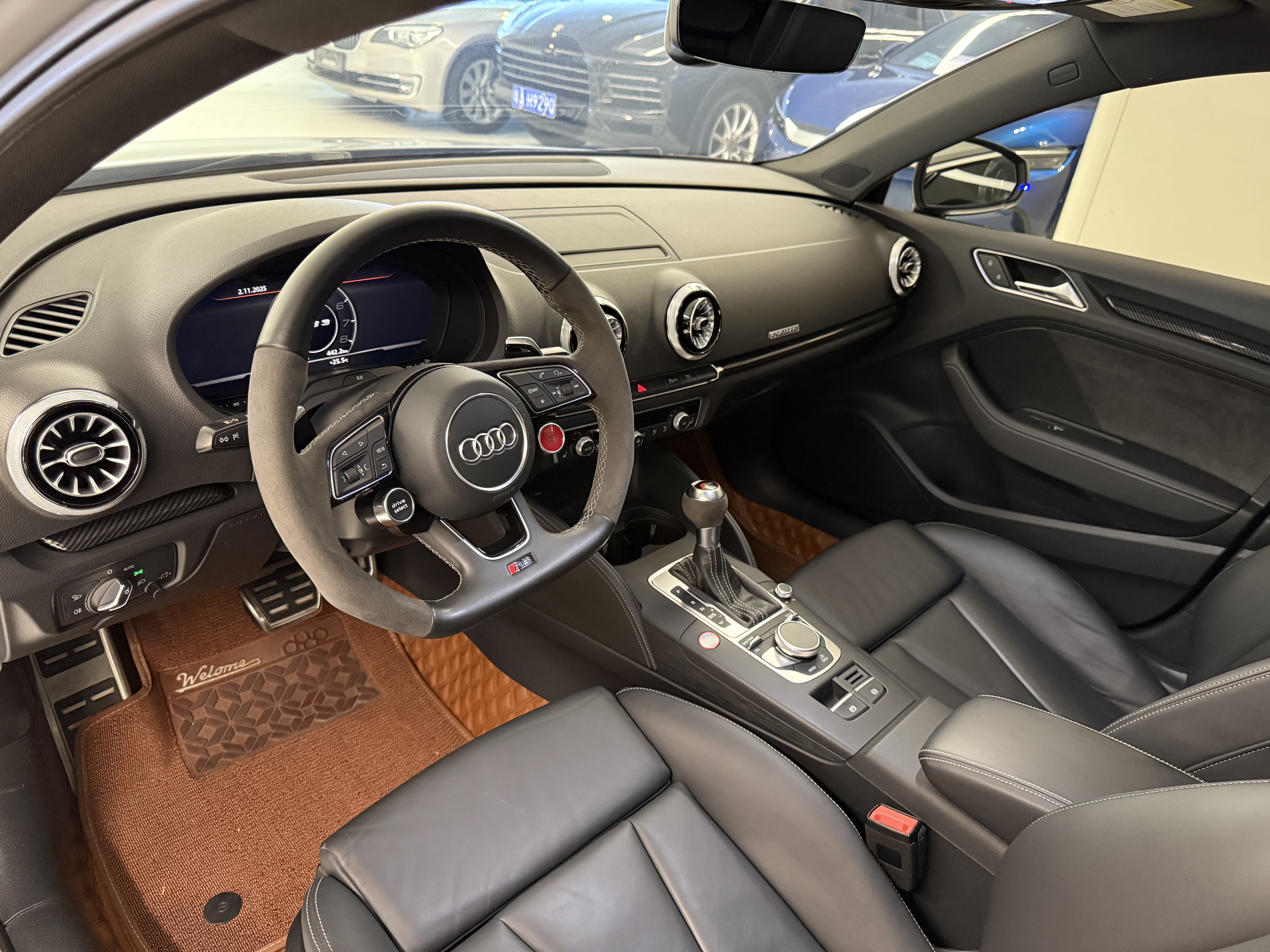 Audi RS 3 2018 car image #10