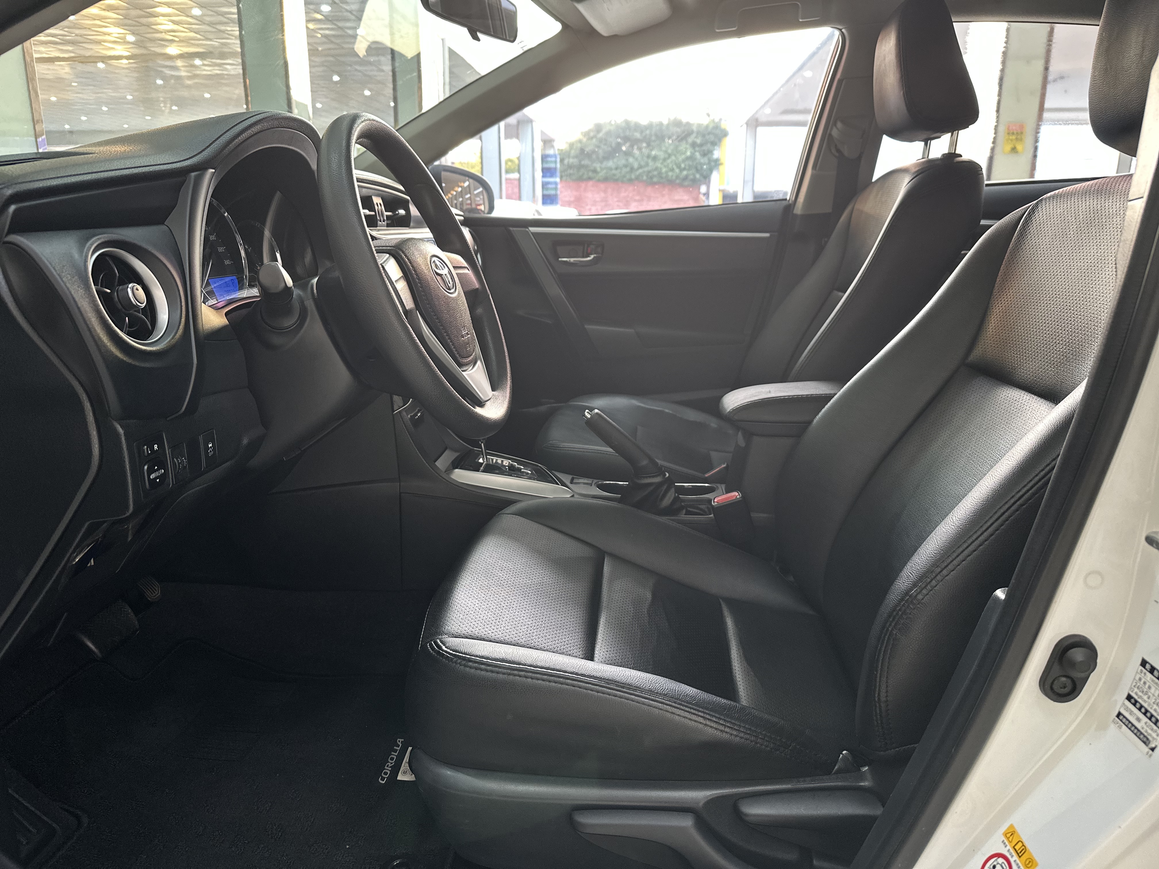 Toyota Corolla 2018 car image #10