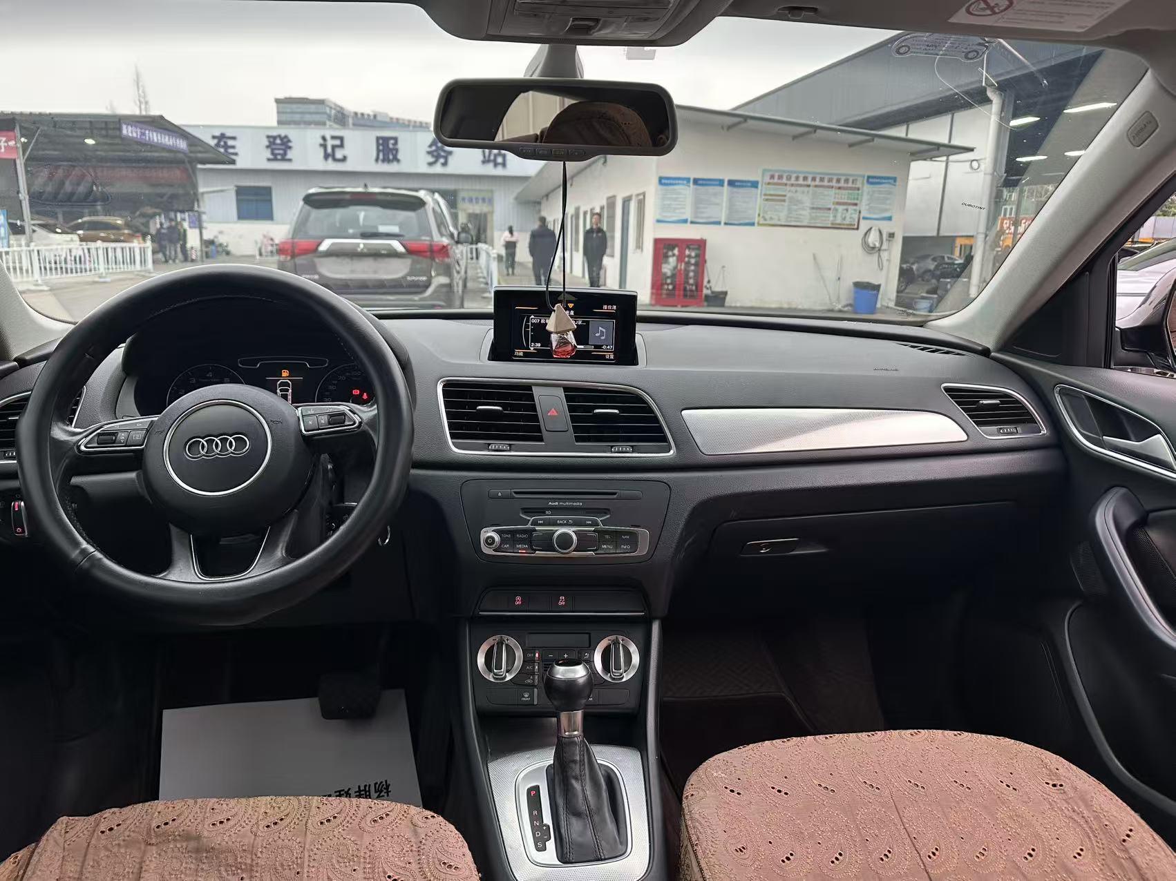 Audi Q3 2015 #10 Audi Q3 2015 car image #10