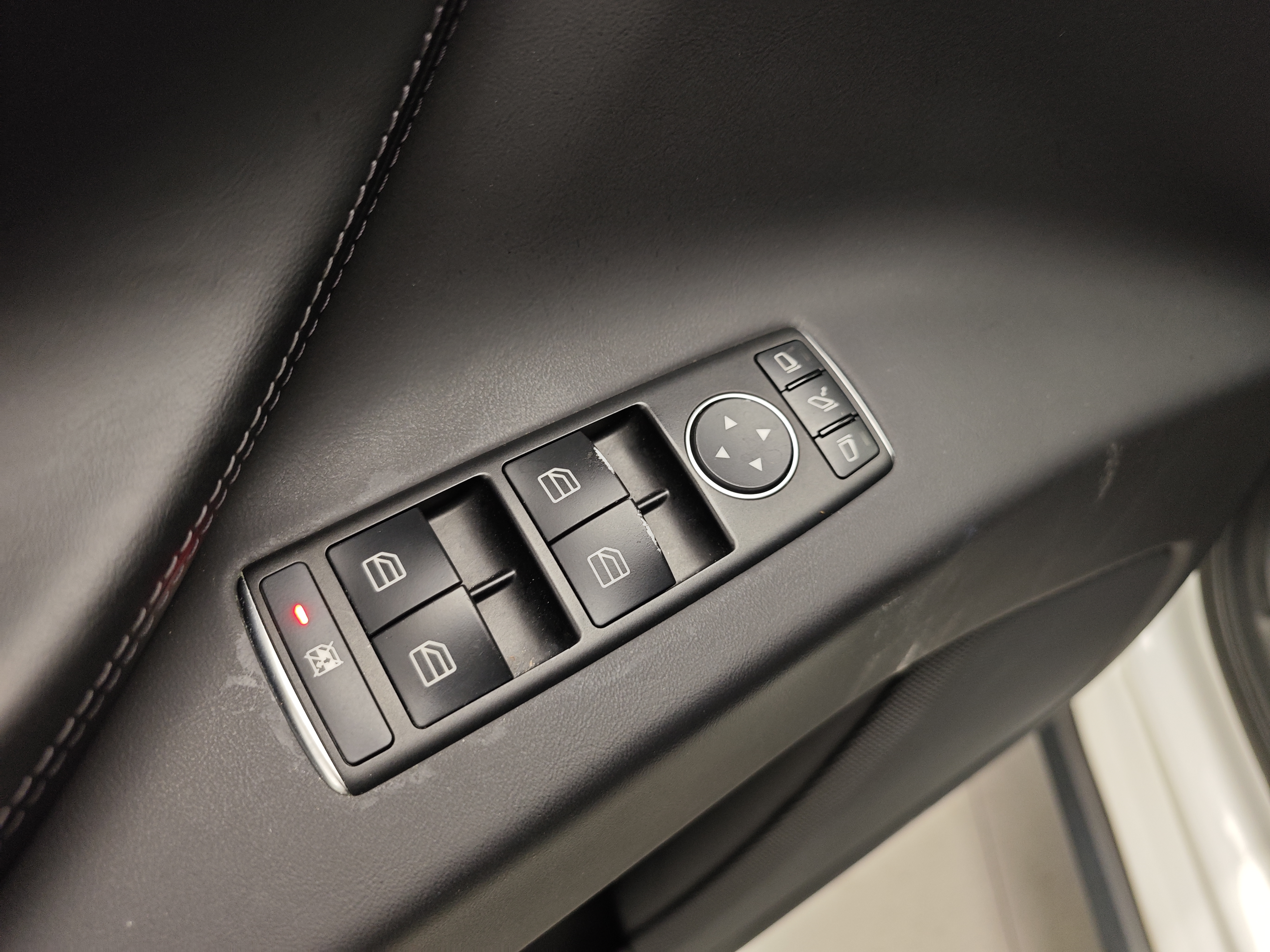 特斯拉 Model X 2017 汽车图片 #10